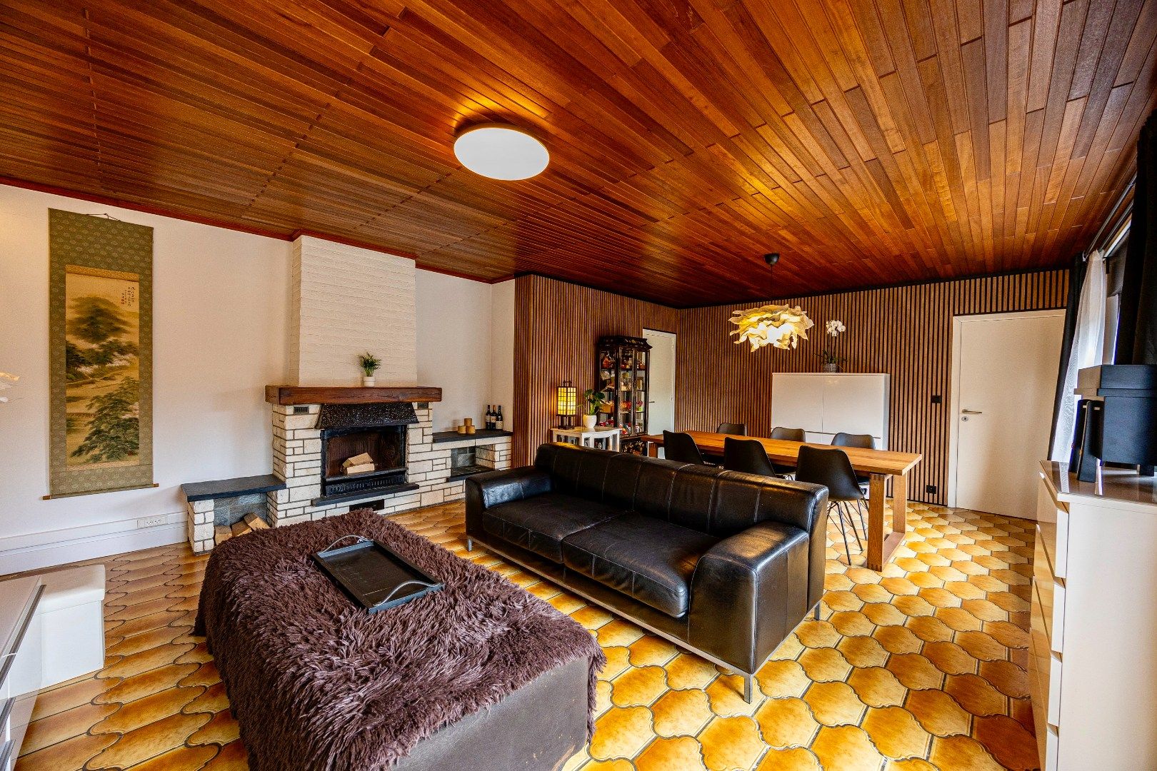 Ruime bungalow te koop met 2 slpk, garage en tuin foto 8
