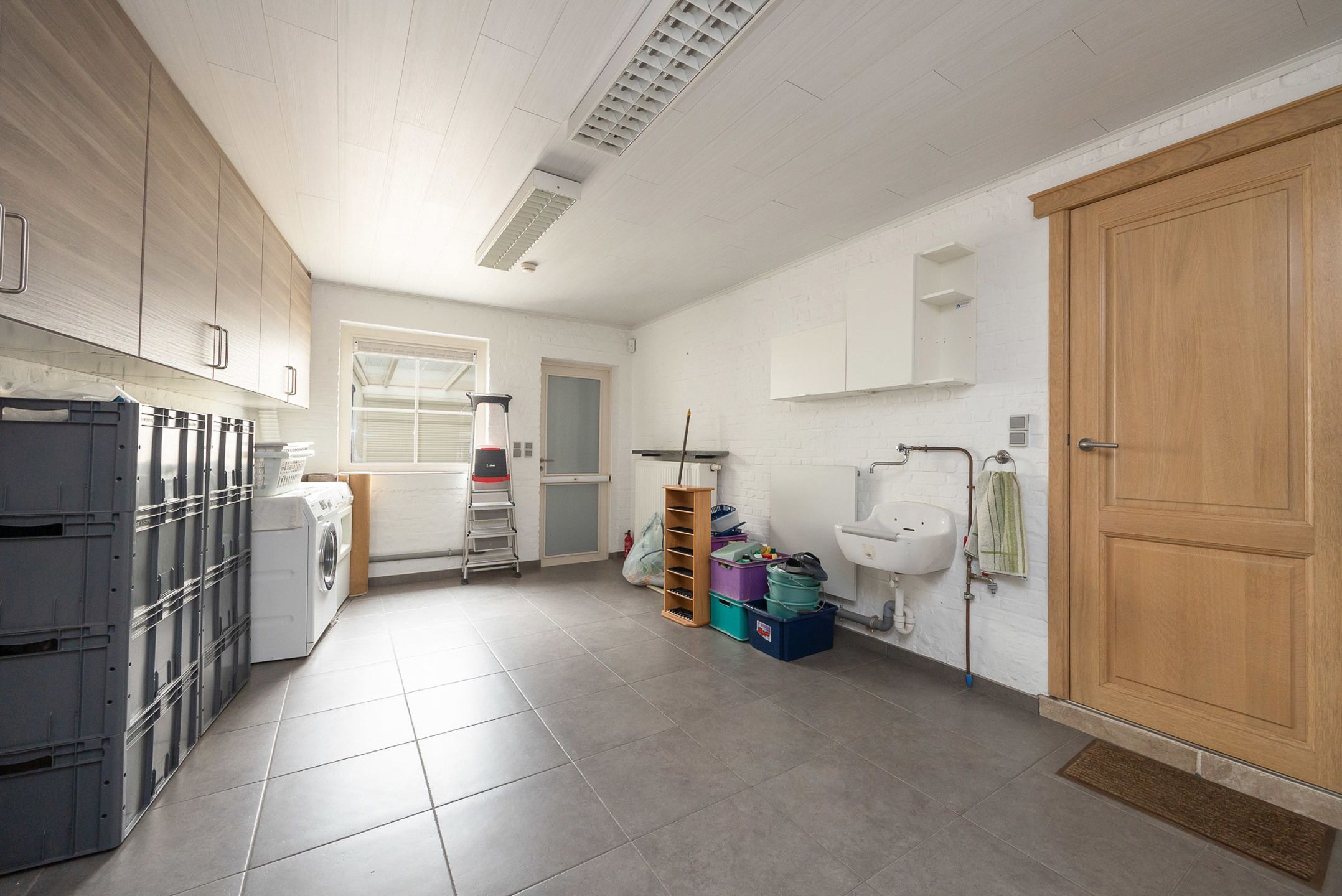 Charmante rietgedekte HOB met garage foto 21