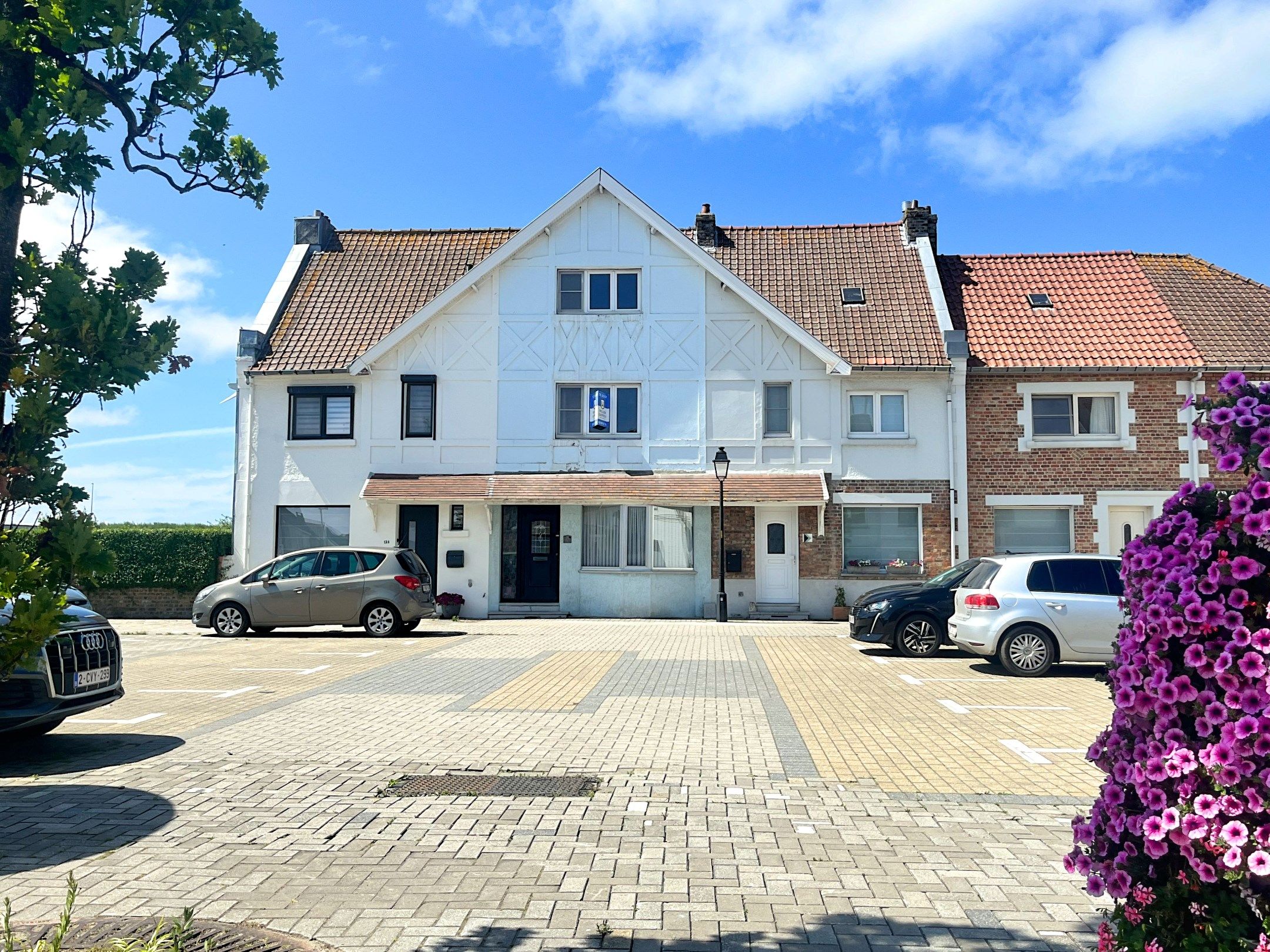 Hoofdfoto van de publicatie: Grote gezinswoning met 4 kamers & tuin te Zwankendamme