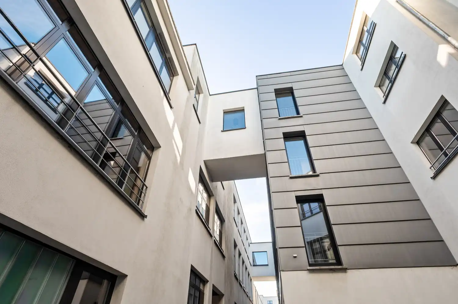 Stijlvolle loft met 2 slaapkamers en ondergrondse staanplaats te Antwerpen! foto 17