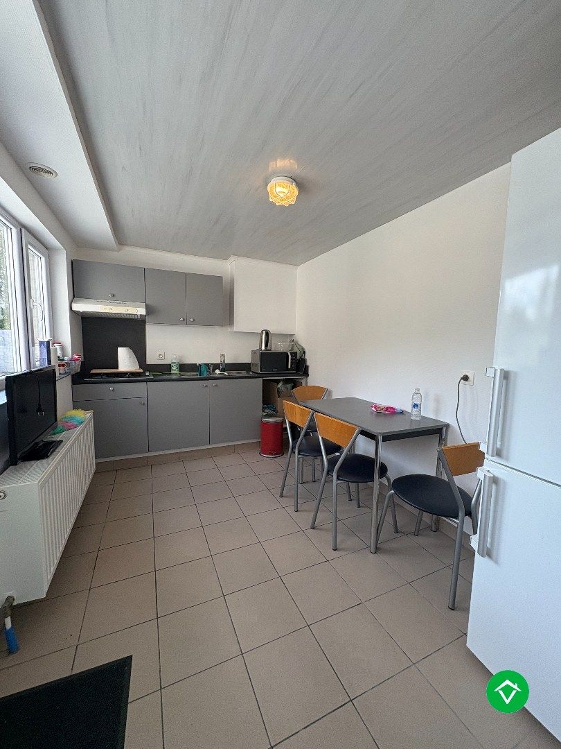 Halfopen woning in Oudenburg (Ettelgem) met 4 slaapkamers  foto 4