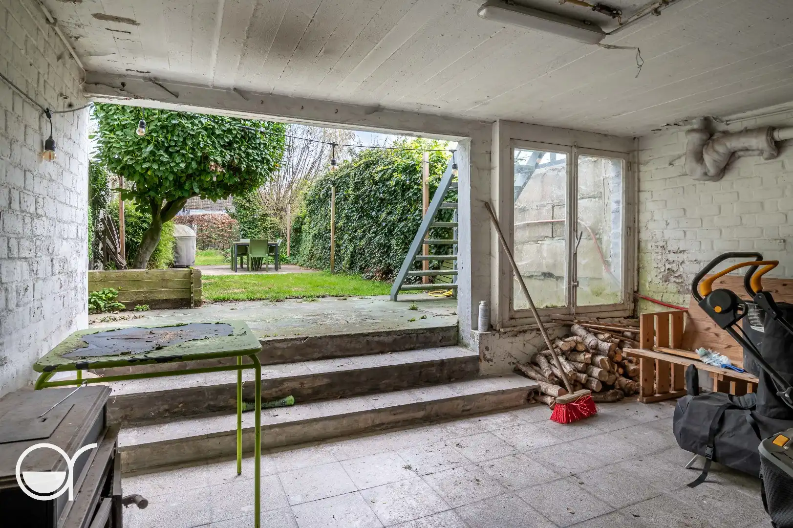 Statige woning met grote tuin vlakbij station Gent-Sint-Pieters foto 15