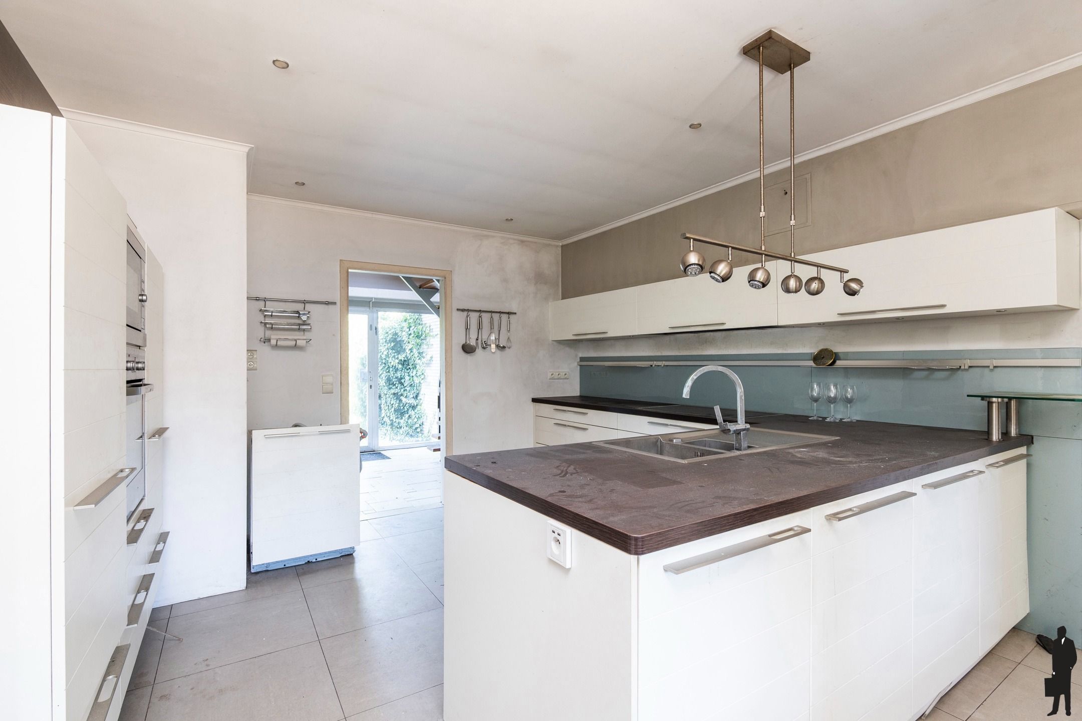 Te renoveren woning op perceel van 1360 m² in Oostmalle foto 9