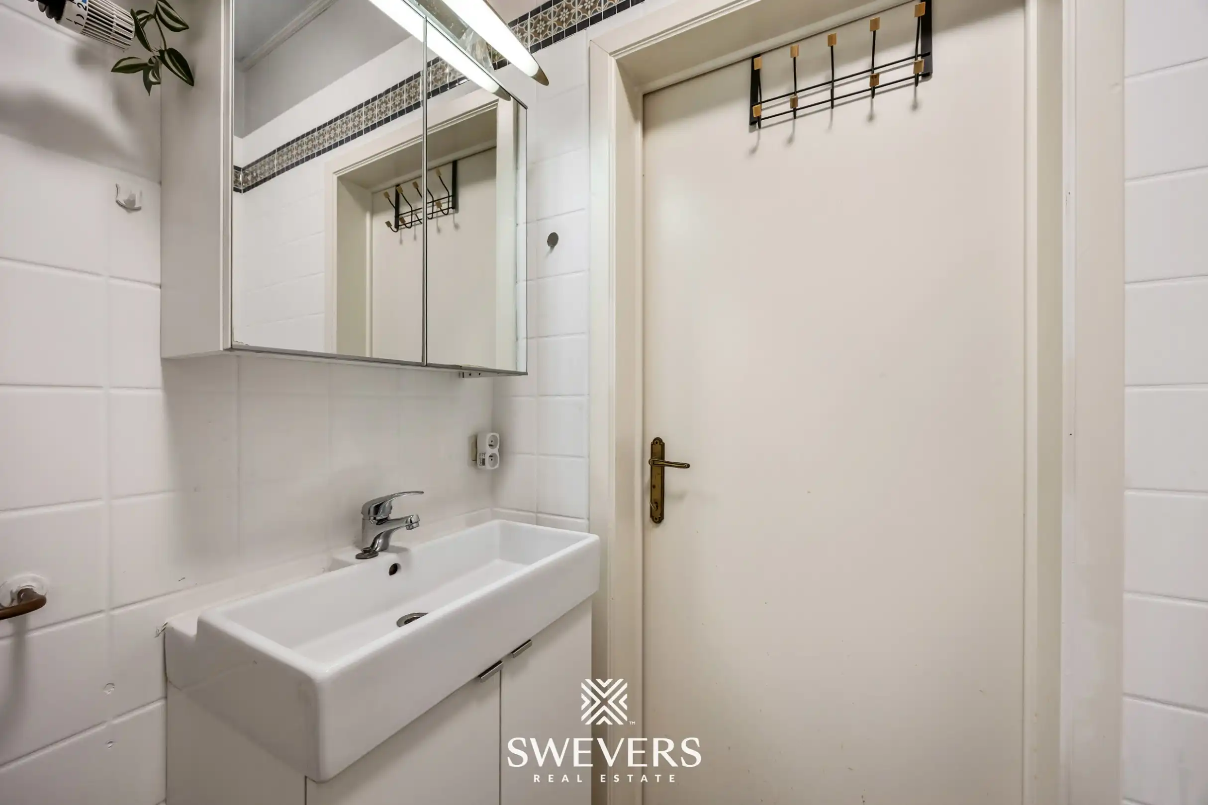 Instapklaar gelijkvloers appartement op centrale ligging in Tongeren foto 16