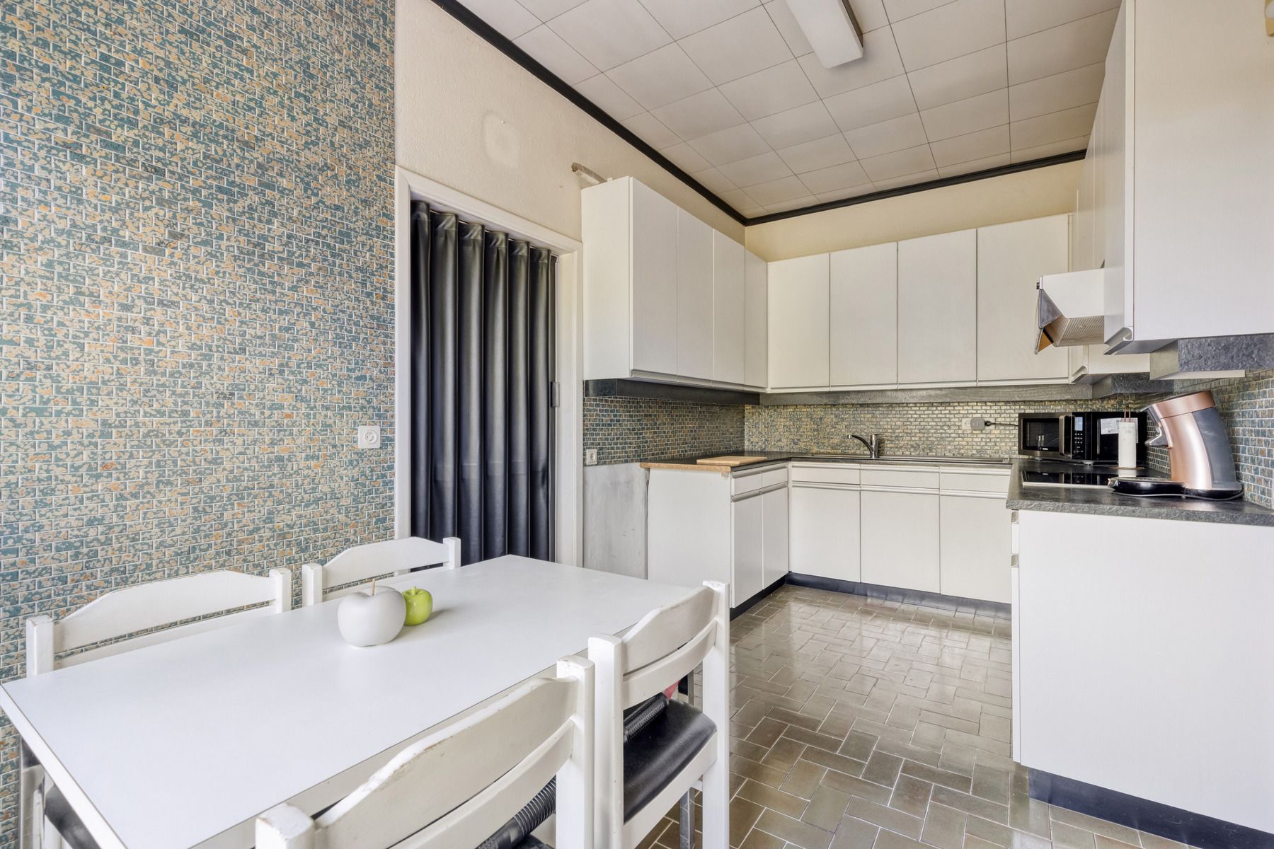 **KIJKDAG 15/11** Te renoveren halfopen bebouwing  foto 10