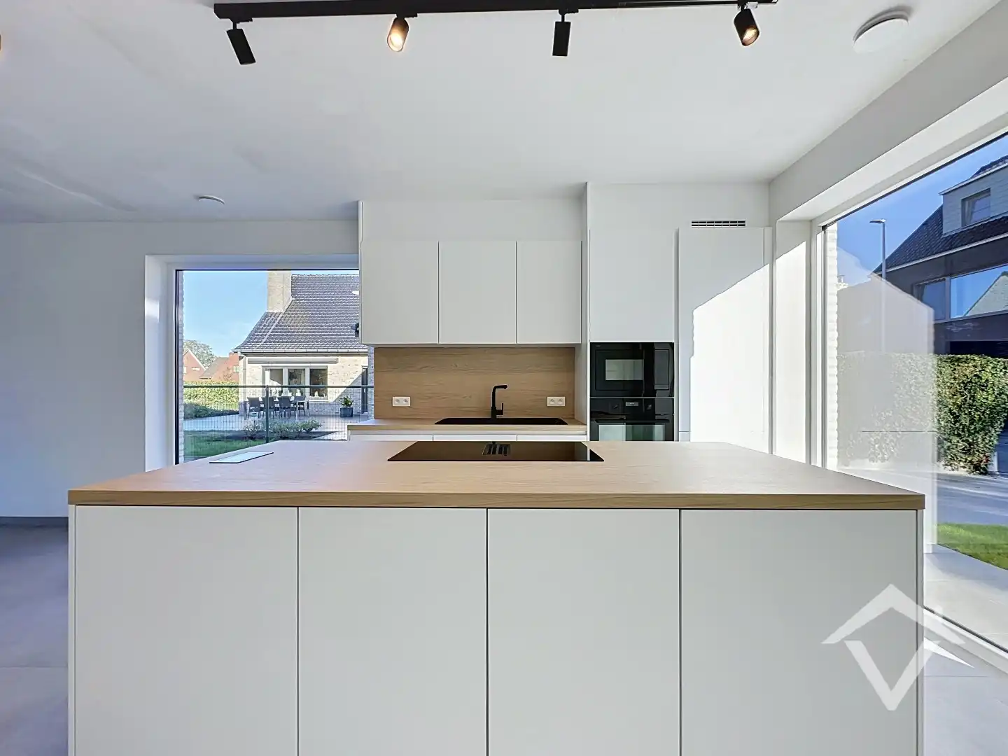 Nieuwbouwwoning met 3 slaapkamers in centrum Koekelare  foto 9