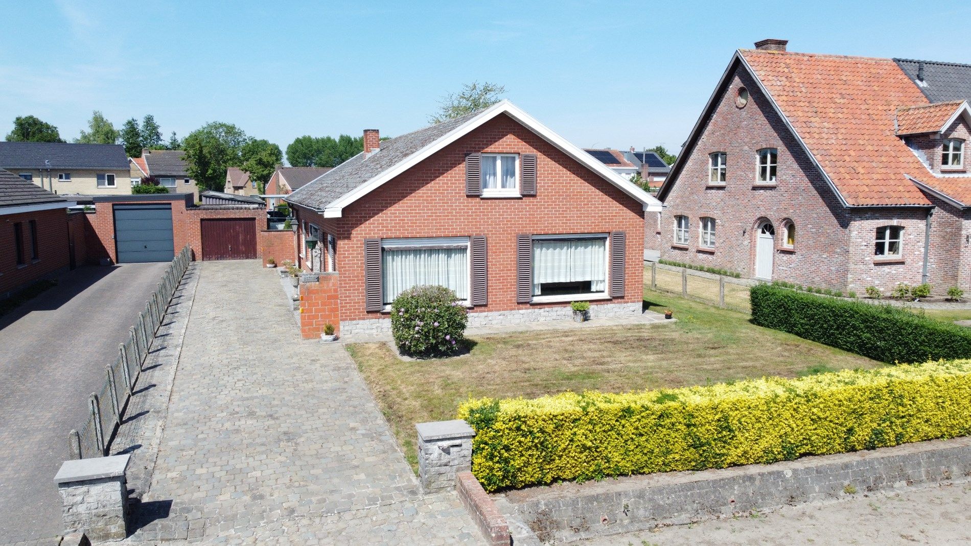 ()=>{if(producerUpdateValueVersion(node),producerAccessed(node),node.value===ERRORED)throw node.error;return node.value} Oude Aardenburgse Weg 42 - - 9990 Maldegem