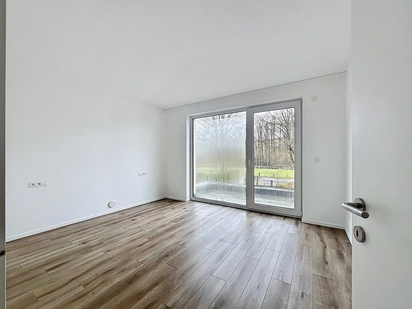 Prachtige HOB met 5 SLPK, tuin, garage en staanplaatsen! foto 17