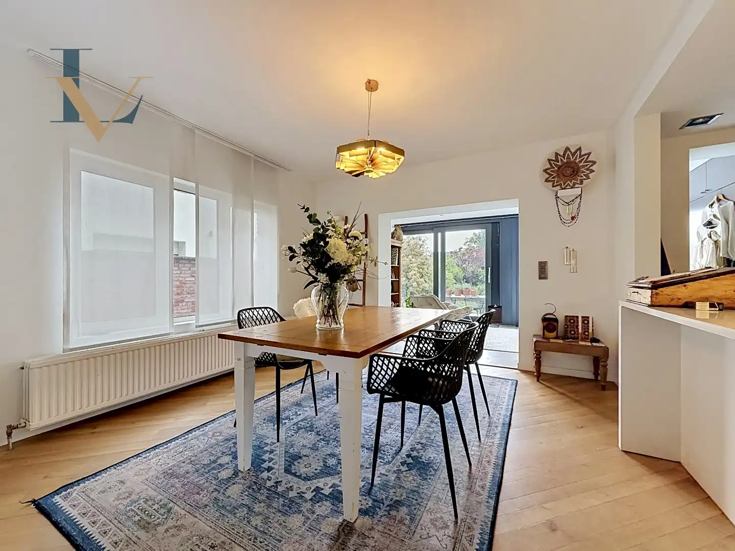 Charmante instapklare woning met 2 à 3 slpk. aan de vaart in Schoten nabij het centrum.  foto 8