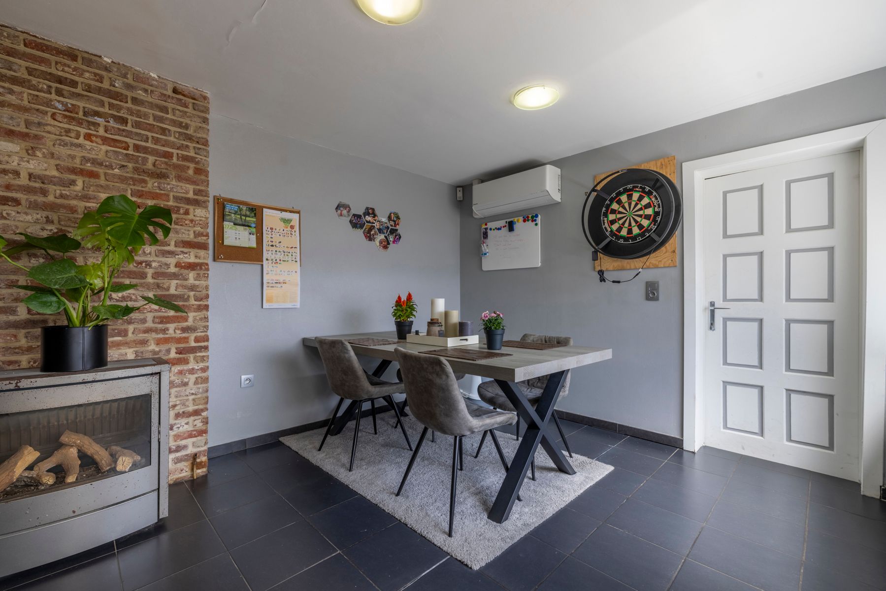 Woning met 2 slaapkamers, bureau en garage te koop! foto 4