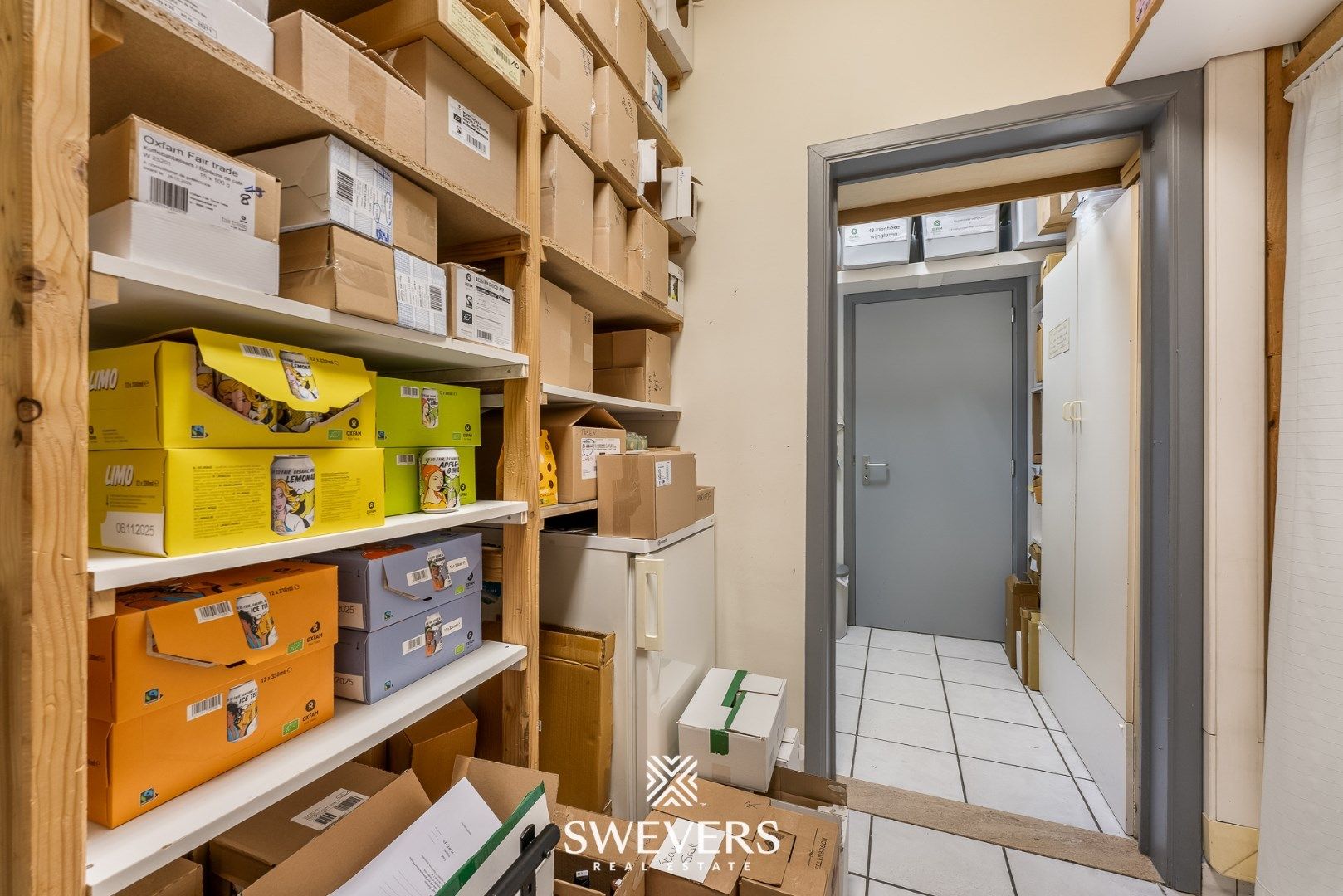 Commercieel pand met garage in centrum Beringen foto 14