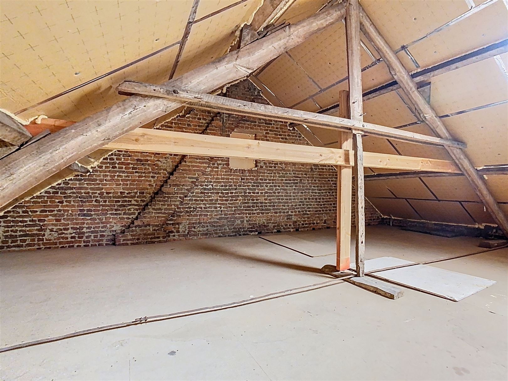Ruime landelijke woning, bijgebouw, tuin en weide, 75a 79ca foto 30
