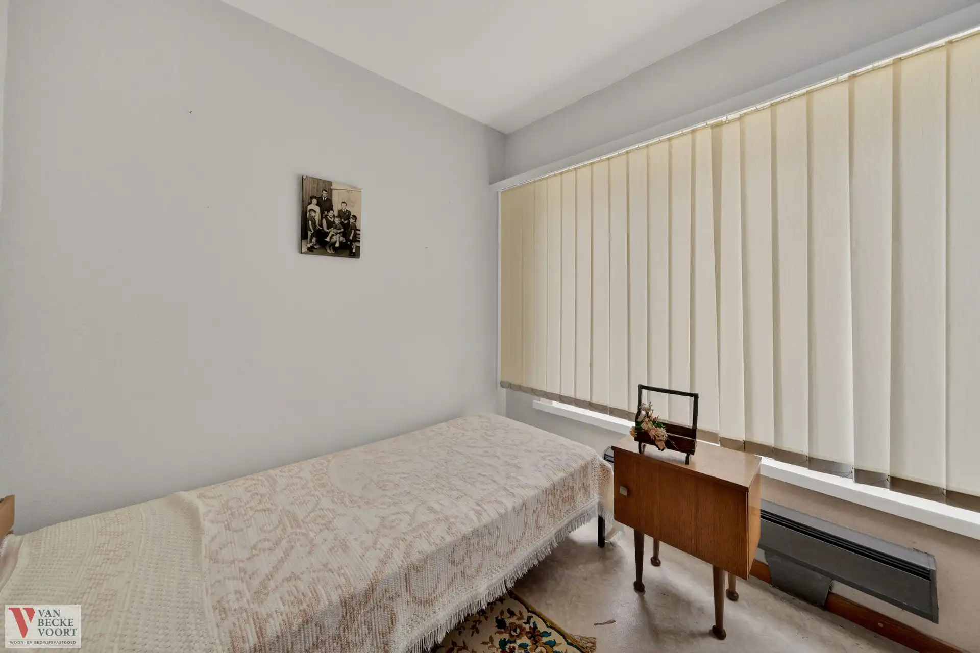 Te renoveren bel-etagewoning met garage foto 7