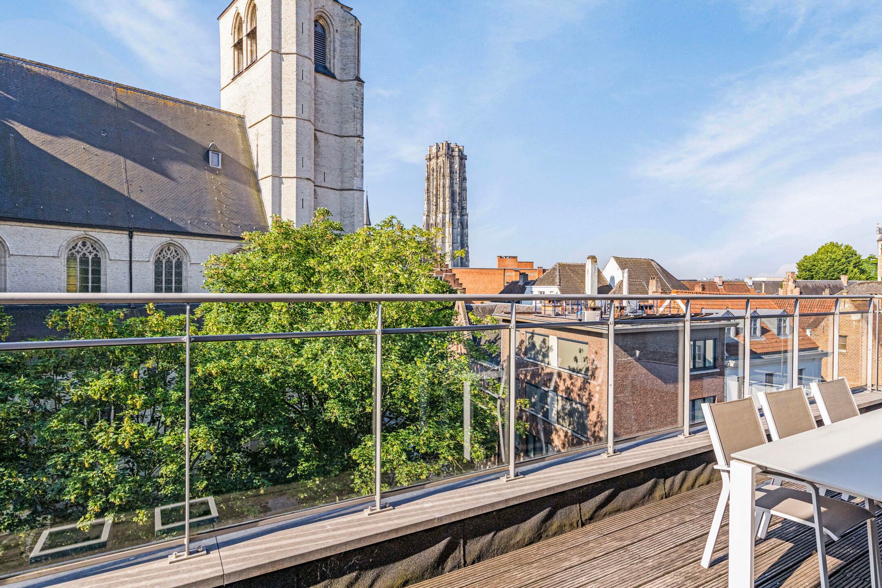 Recente penthouse met schitterende terrassen te MECHELEN foto 3