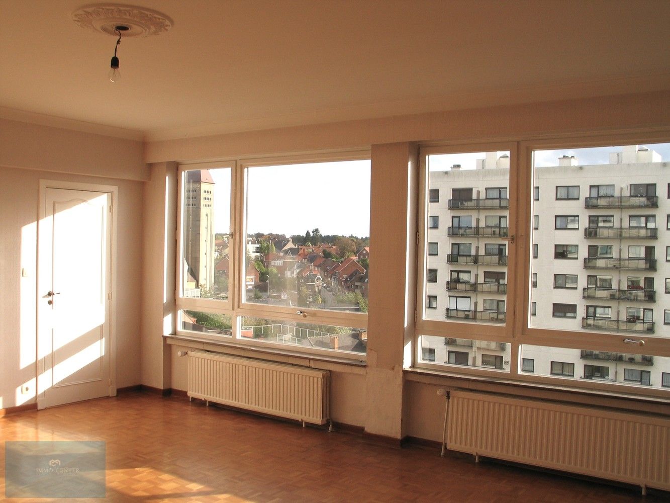 🏡 Instapklaar appartement met 3 slaapkamers in hartje Genk – mét prachtig uitzicht! 🌇 foto 6