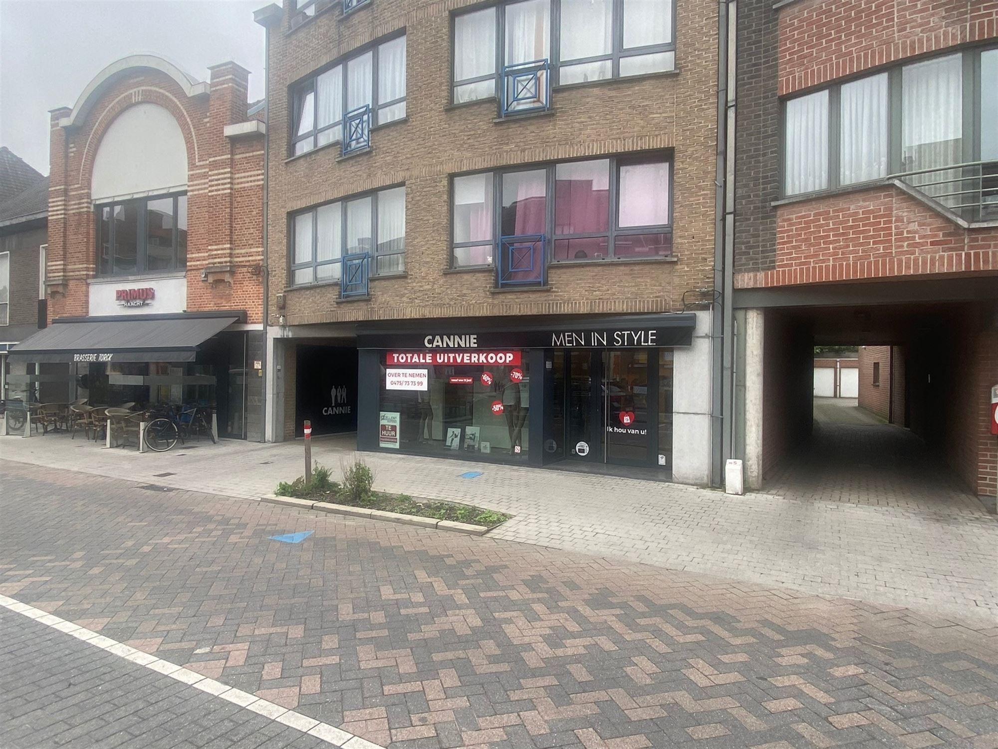 Commerciële ruimte te huur Kortrijkstraat 39 - 9800 PETEGEM-AAN-DE-LEIE