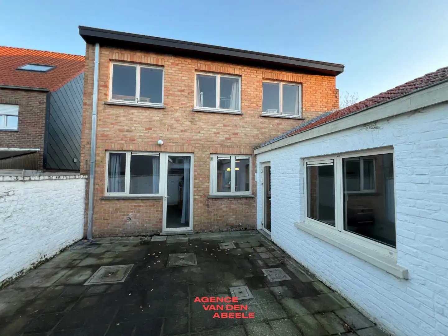 Opbrengsteigendom bestaande uit 2 appartementen met garage foto 25