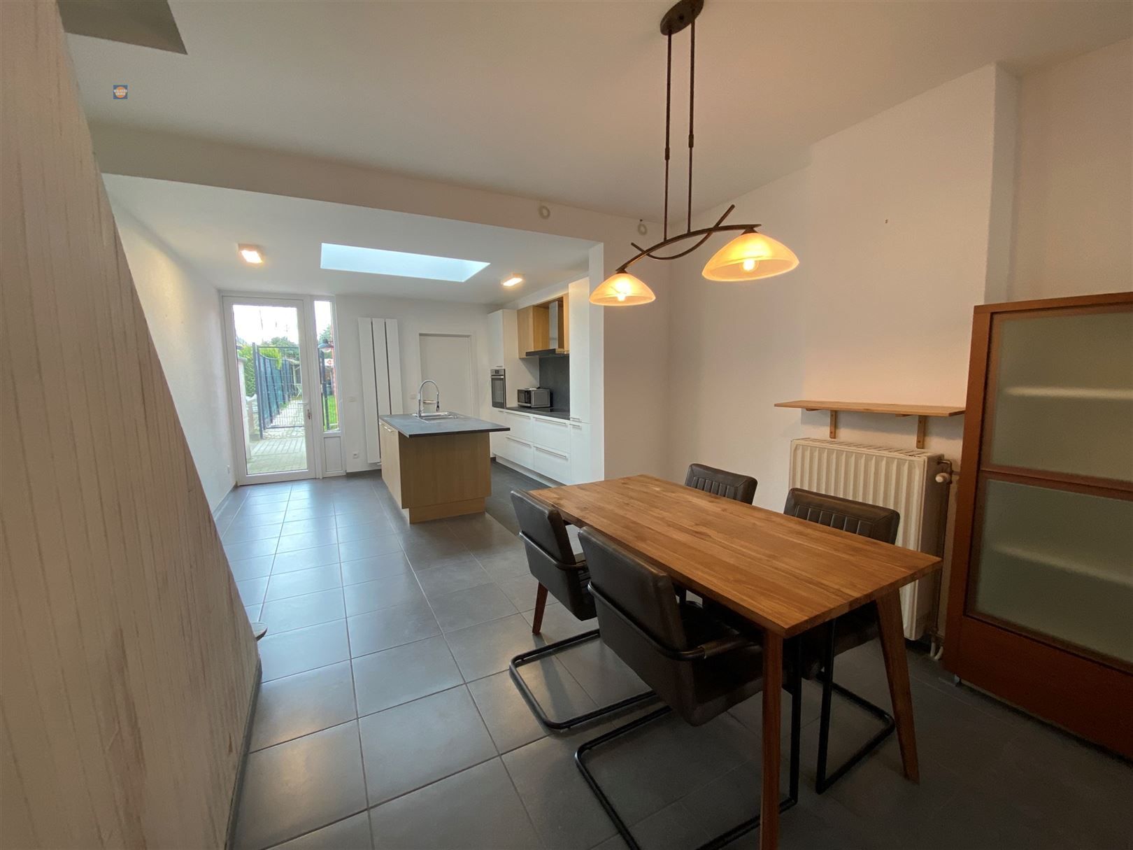 Charmante woning met 2 slaapkamers, tuin en ruime zolder foto 3