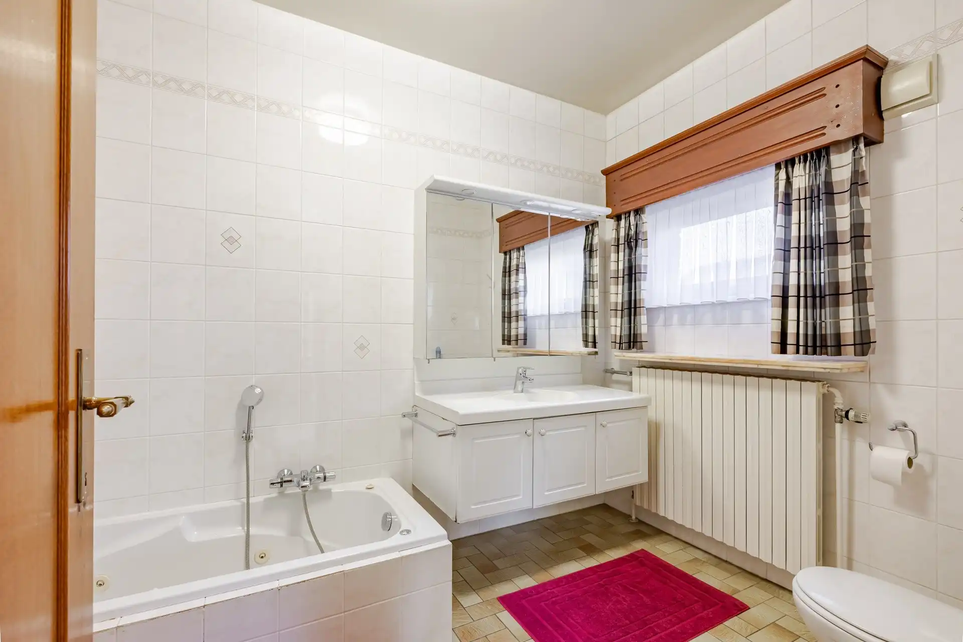 Charmante villa met panoramisch zicht op een toplocatie foto 25