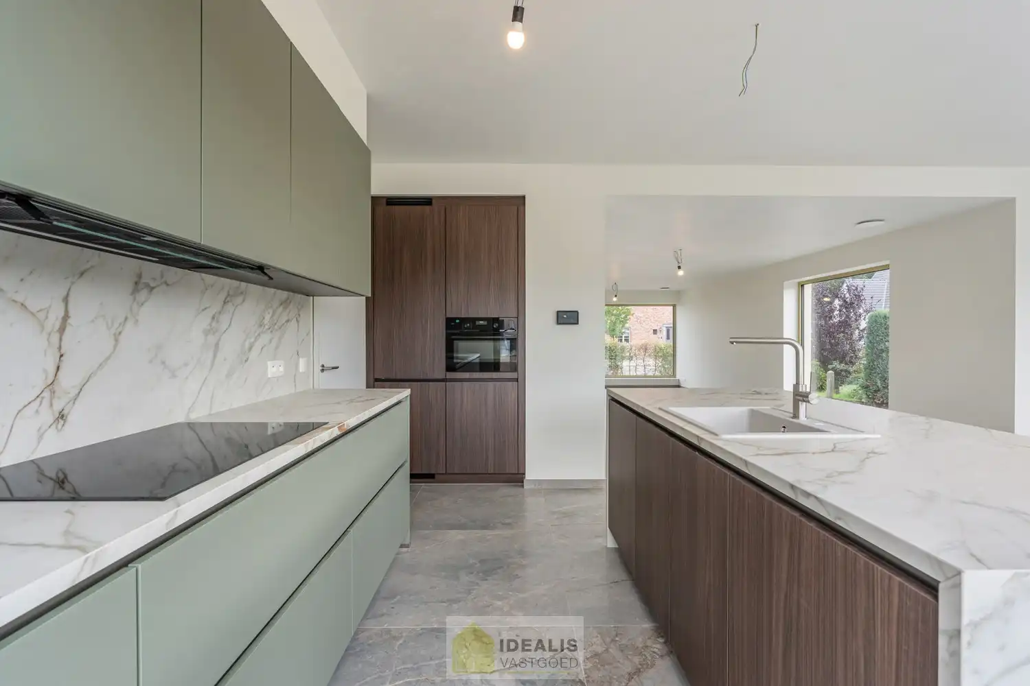 Schitterend volledig vernieuwde woning met 3 ruime slaapkamers foto 20