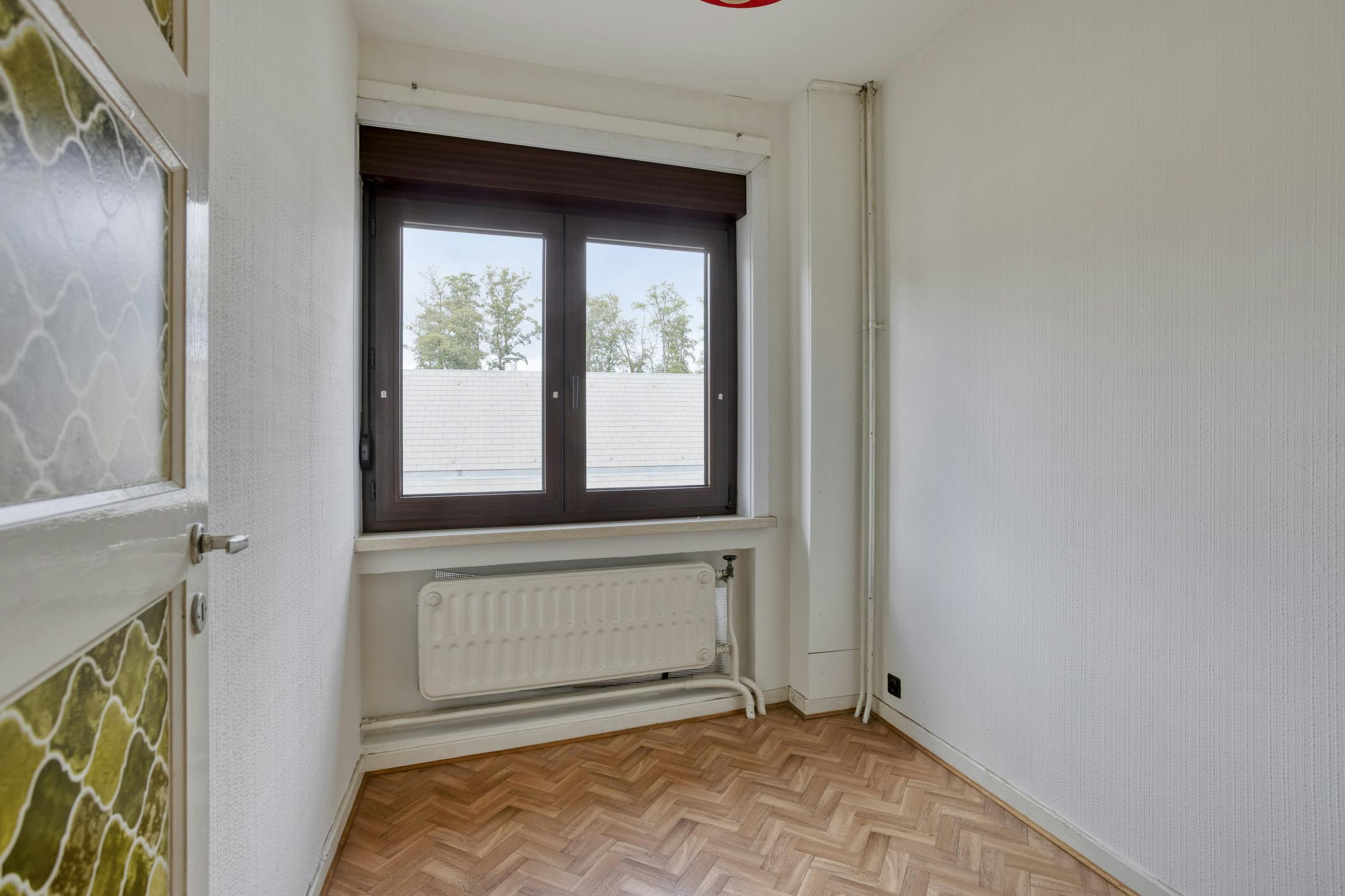 Te renoveren woning met potentieel in Sint-Agatha-Berchem! foto 11