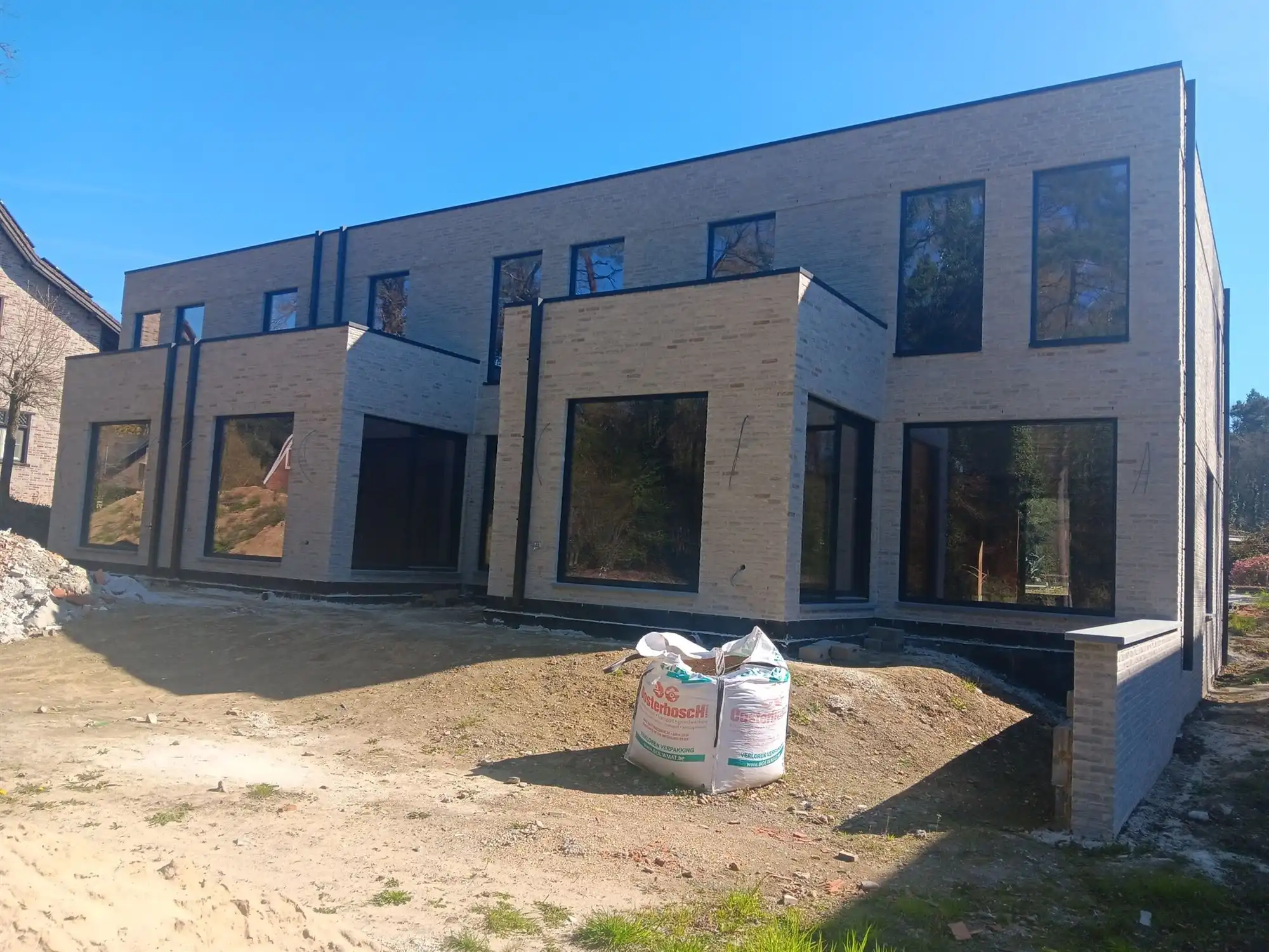 Nieuwbouwwoning op absolute toplocatie in Zutendaal foto 3
