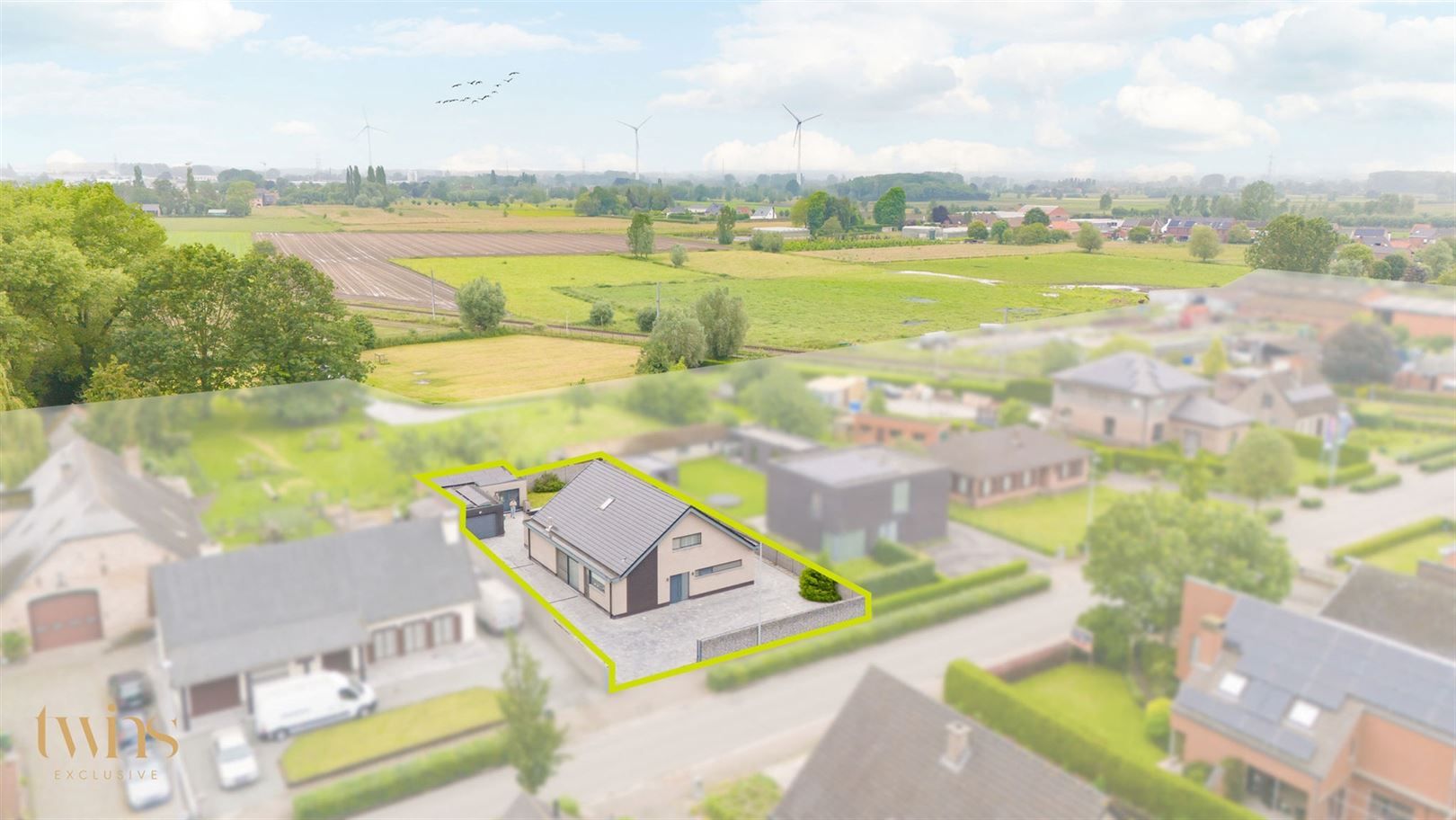 Vrijstaande villa met garage/bijgebouw, ruime oprit te Huivelde te Zele foto 1