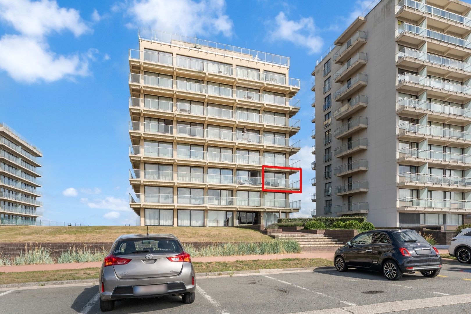 Appartement te koop foto {{pictureIndex}}