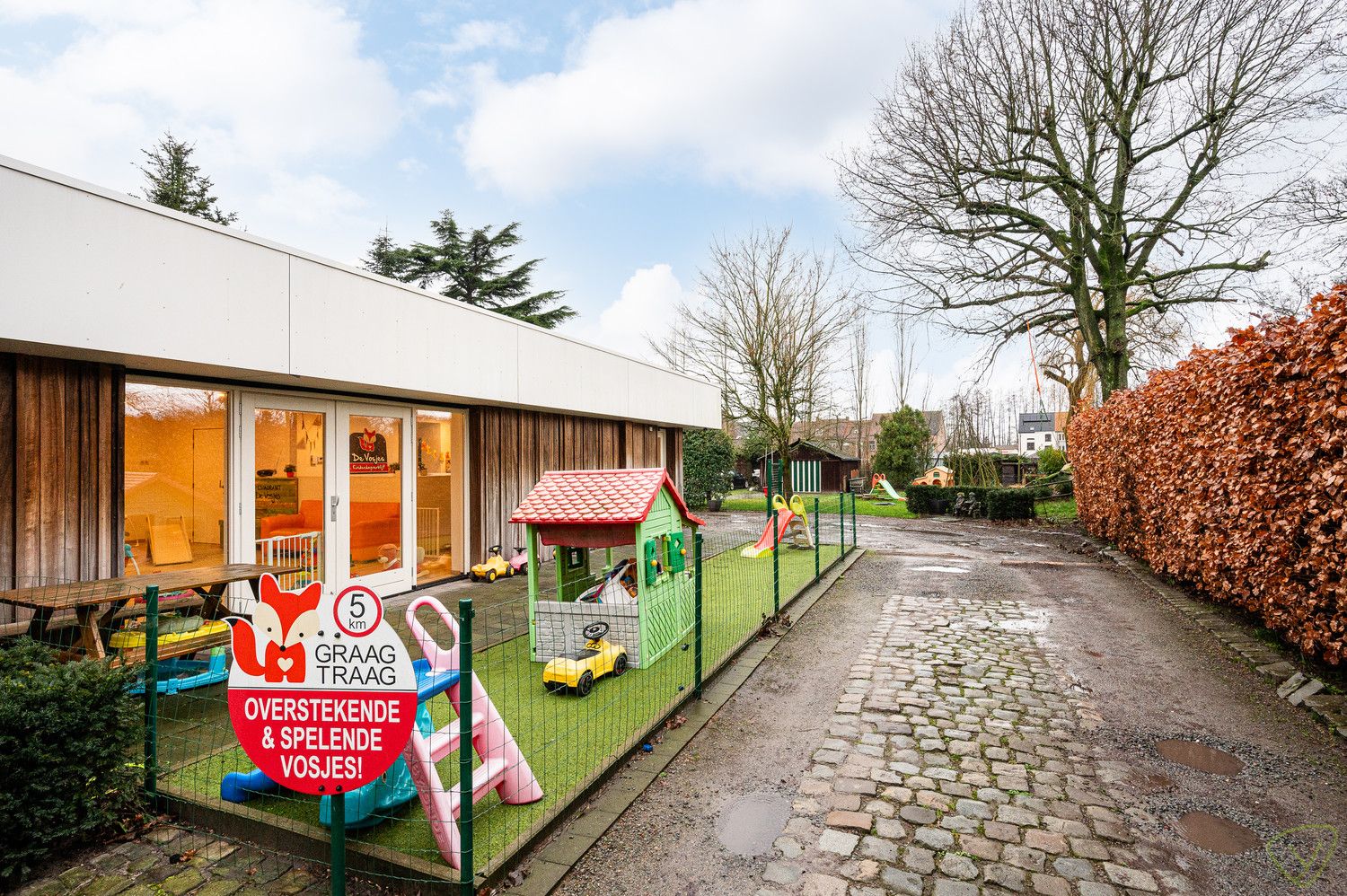 Ruime stadwoning met  verrasend grote tuin net buiten het centrum foto 2