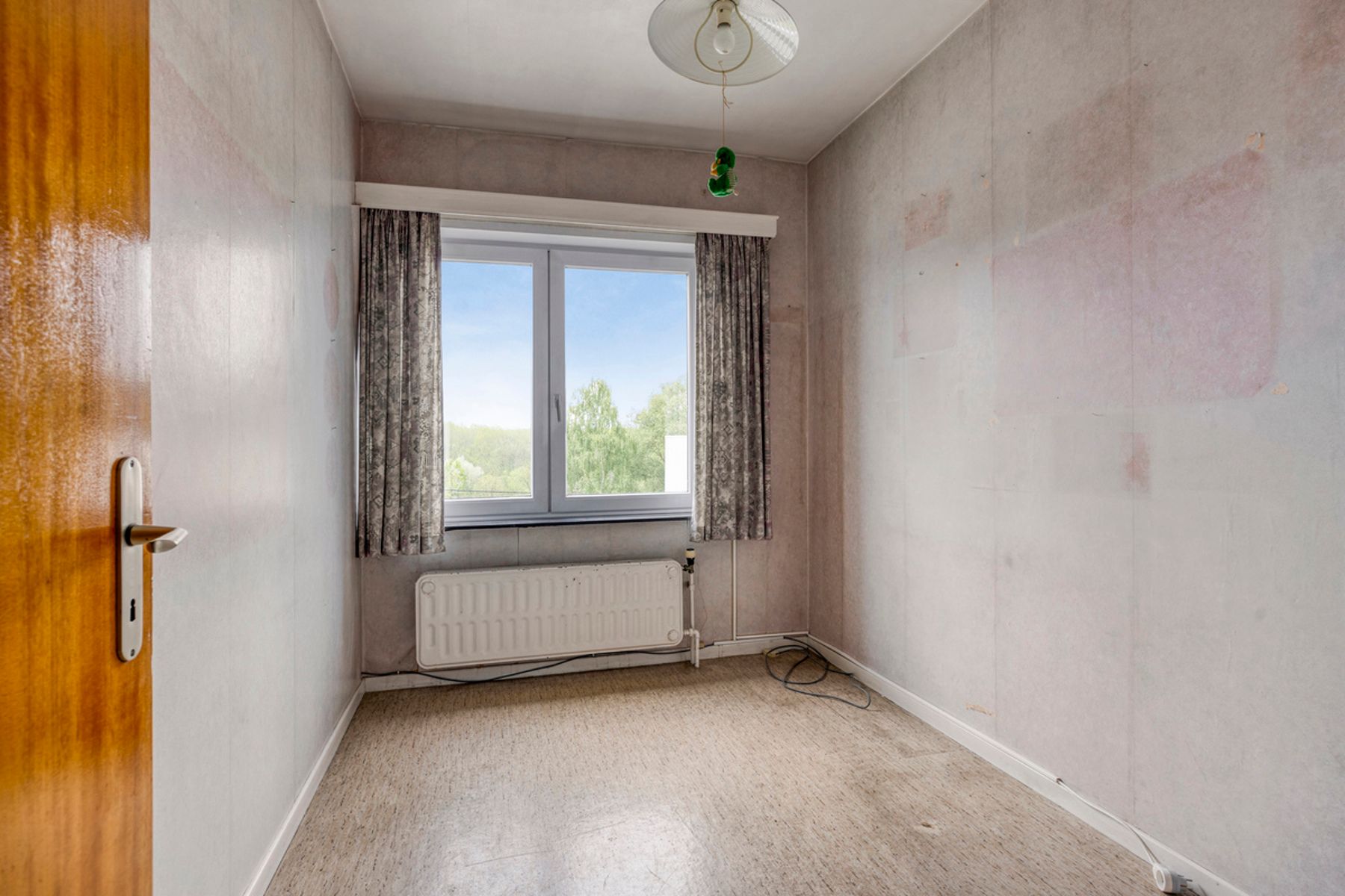 OPTIE Bel-etage woning met 4 slaapkamers, garage en tuin foto 17