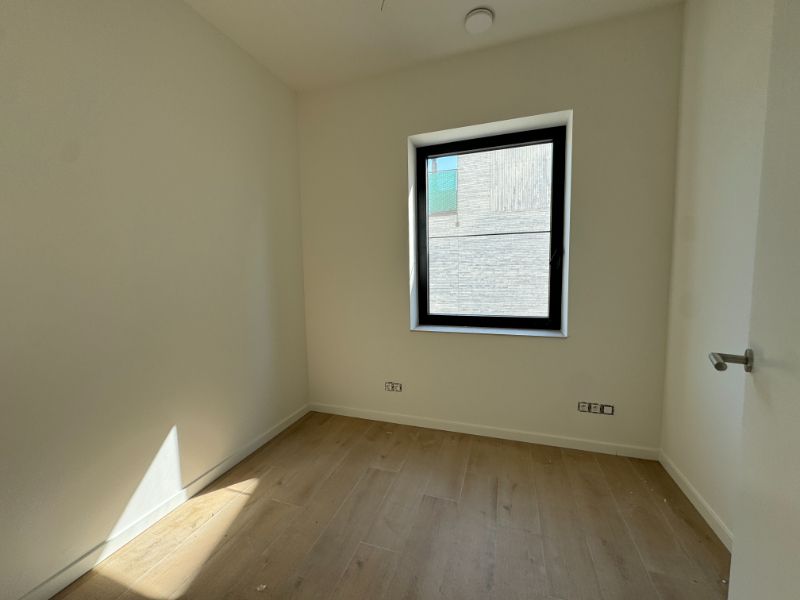 GLOEDNIEUW glvl app met 3 slaapkamers en tuin! foto 12
