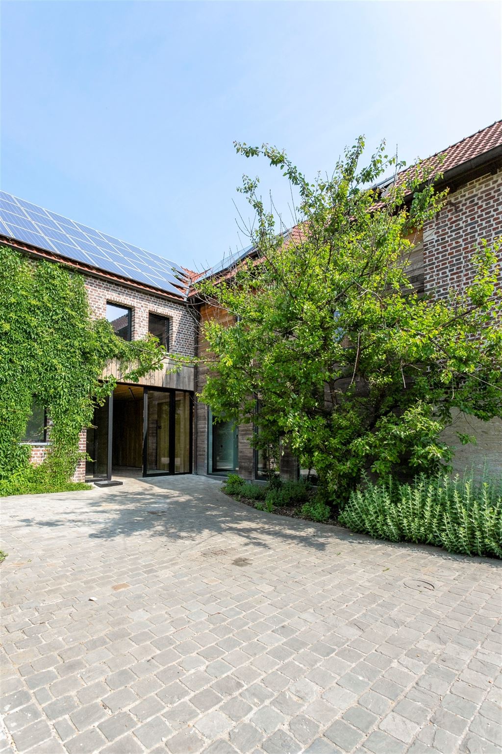 Exclusieve hoevewoning met prachtige tuin foto 3