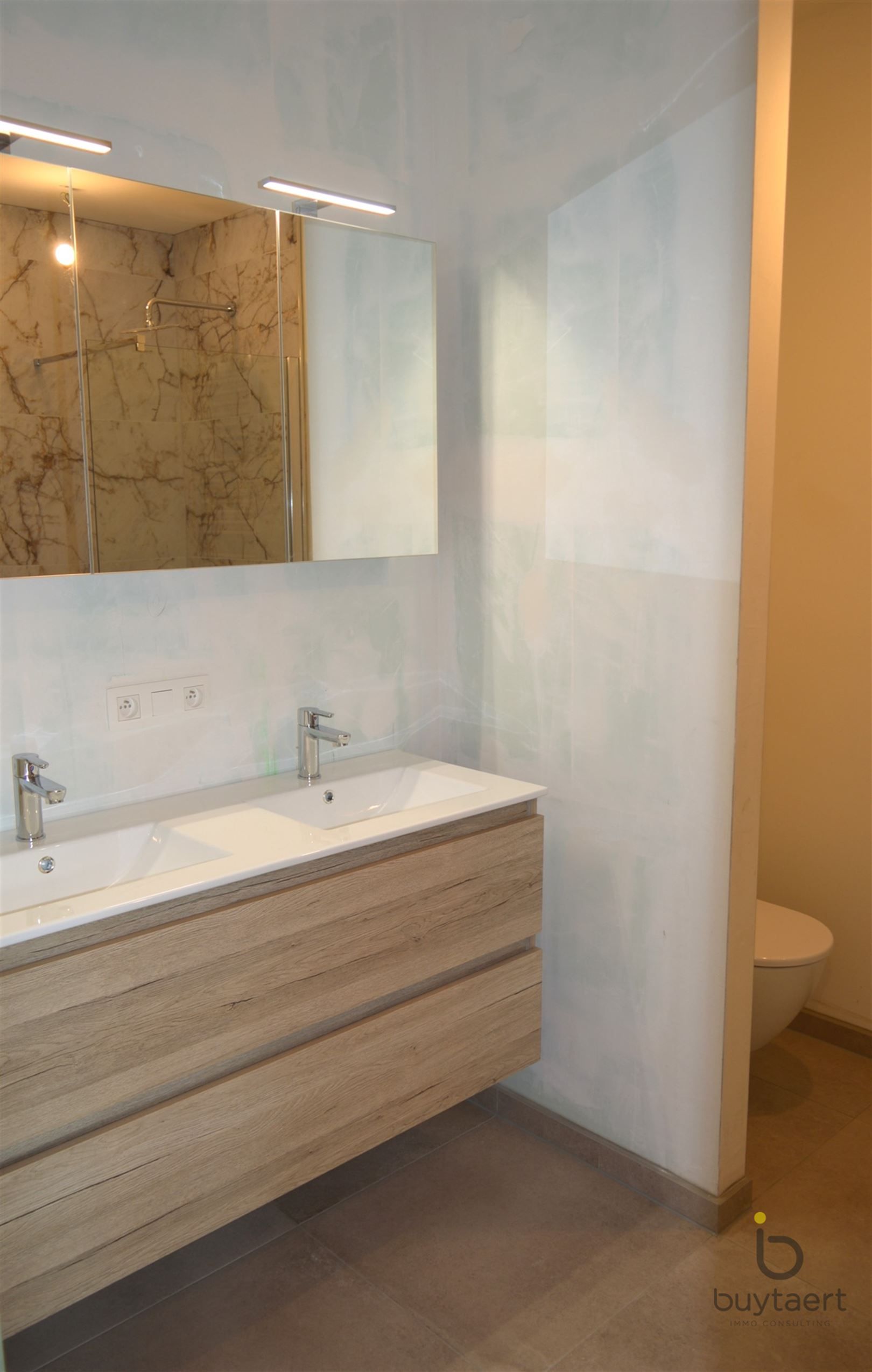 Nieuwbouw appartement met twee slaapkamers te Zoersel. foto 14
