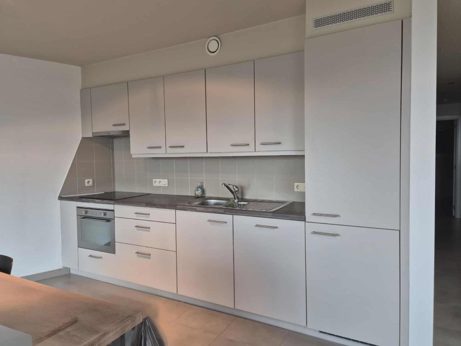 Energiezuinig appartement nabij centrum Lede foto 6