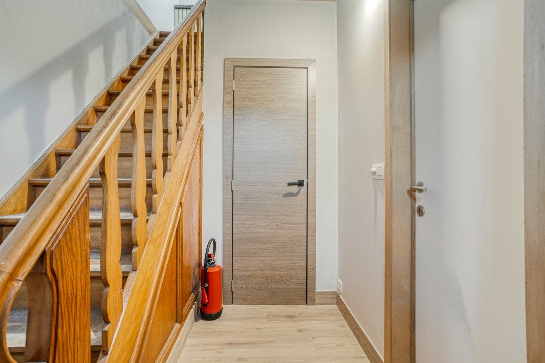 Halfopen bebouwing met werkplaats en loods te koop te Vichte. foto 4