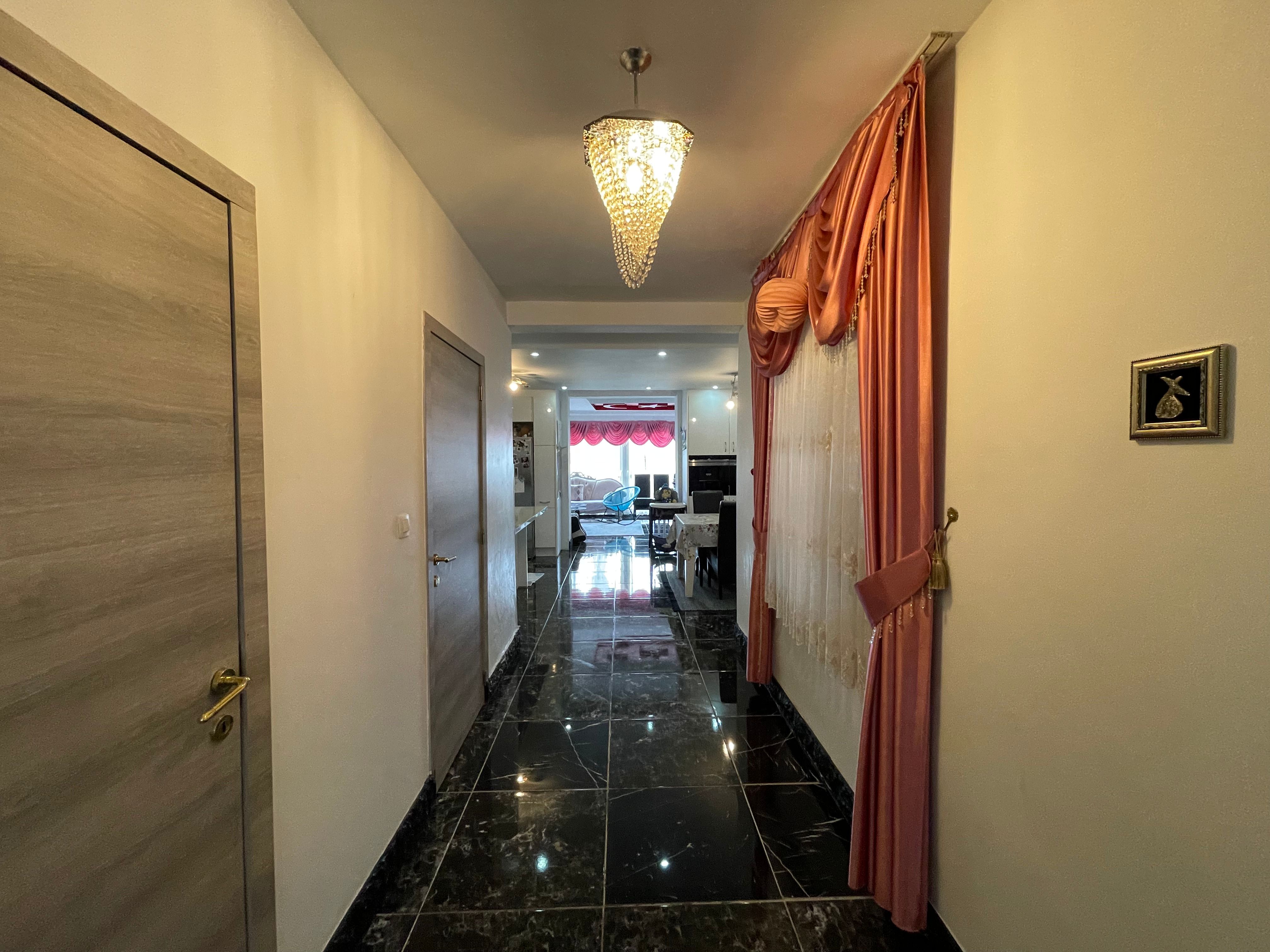 Instapklaar 263m² 2 badk 3 slpk foto 5