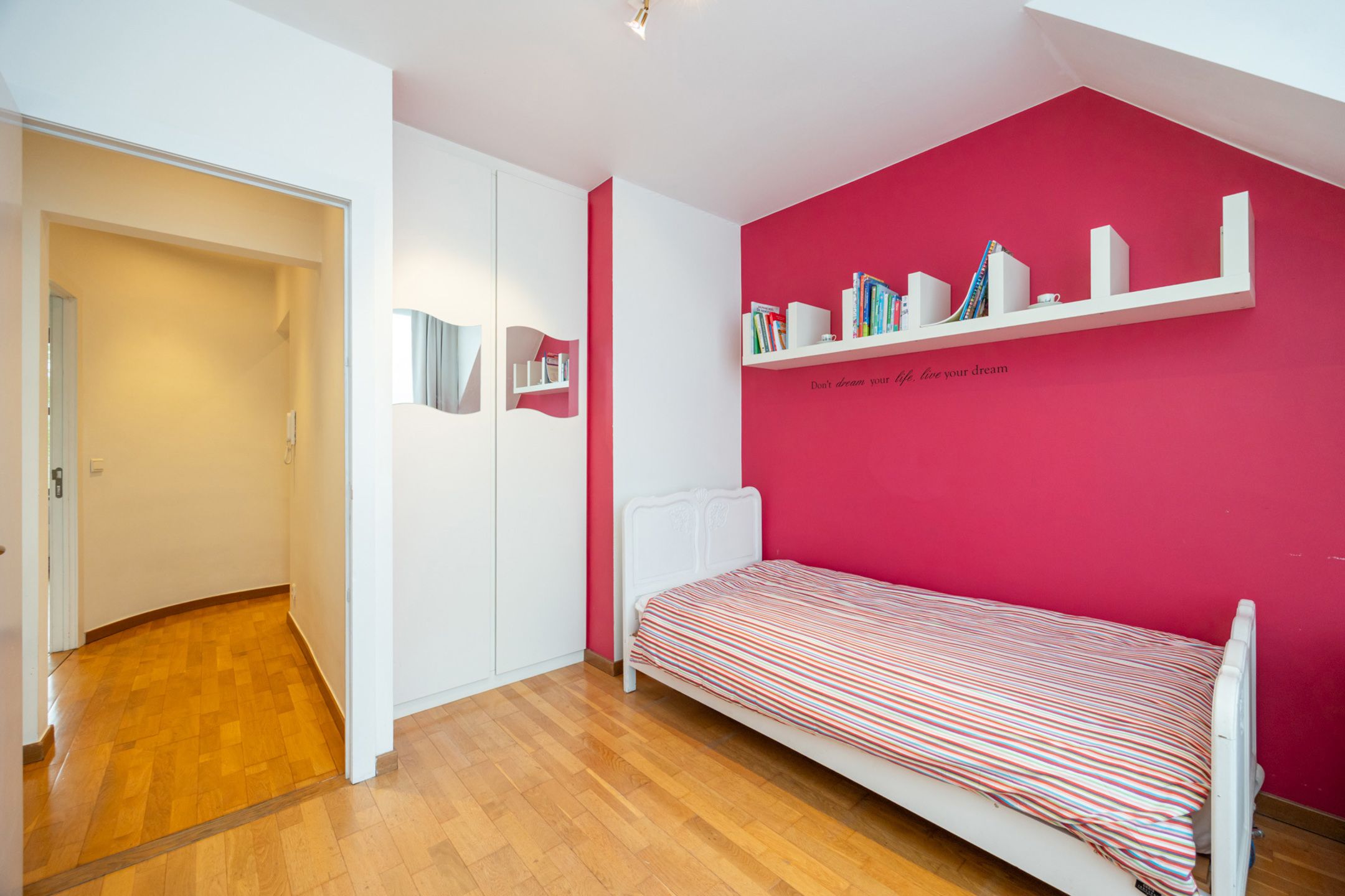 Bel-etage met garage en gezellige tuin op top locatie foto 23
