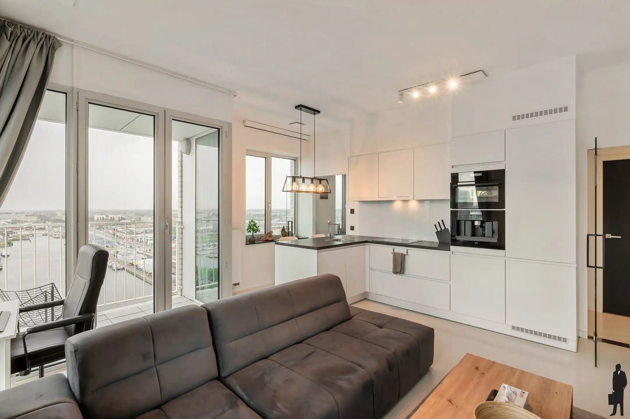 Wonen boven Antwerpen – Exclusief Panorama op de 19e verdieping foto 3