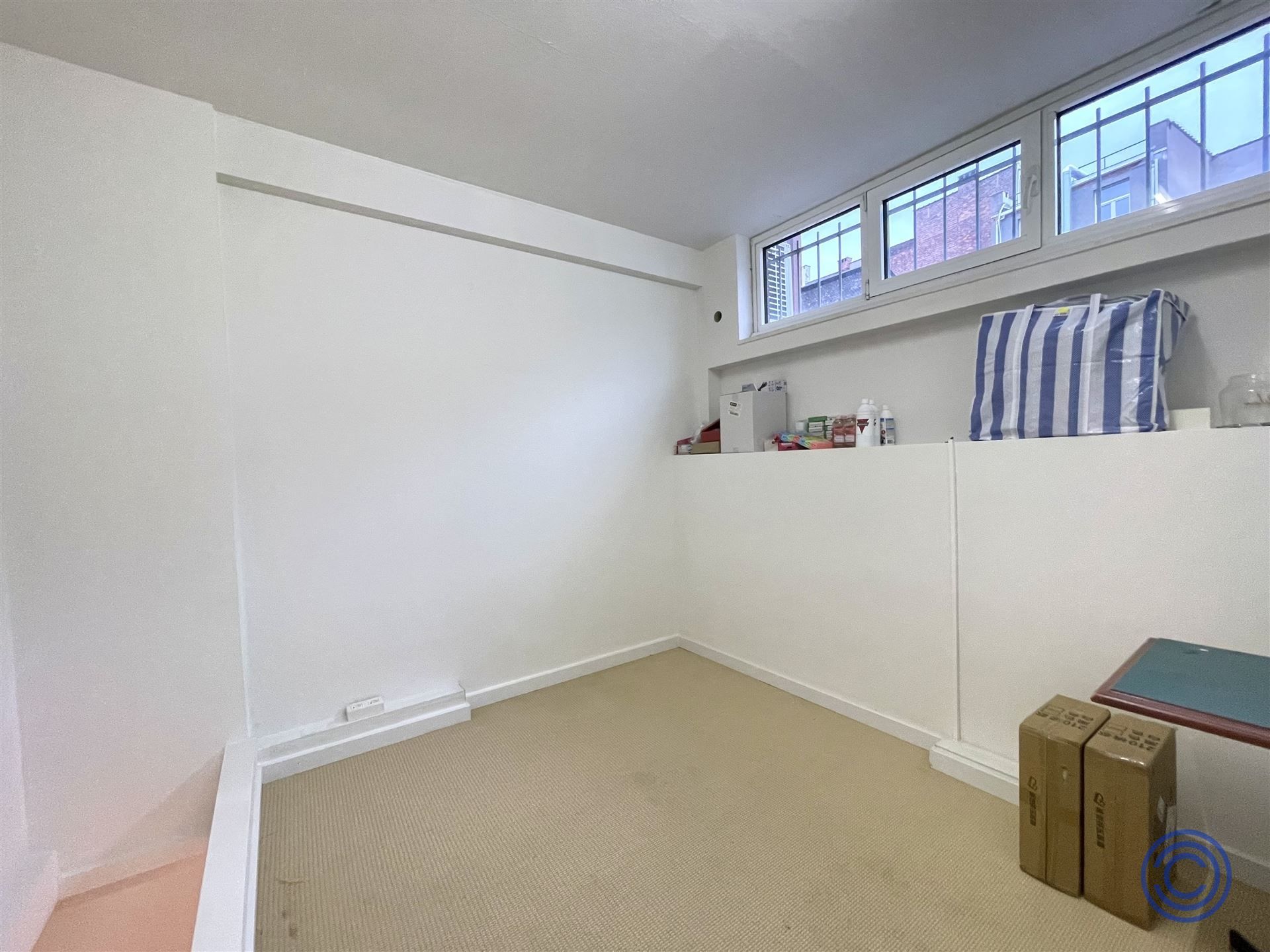 Stijlvol en instapklaar winkelpand in de Nieuwe Gaanderij! foto 3