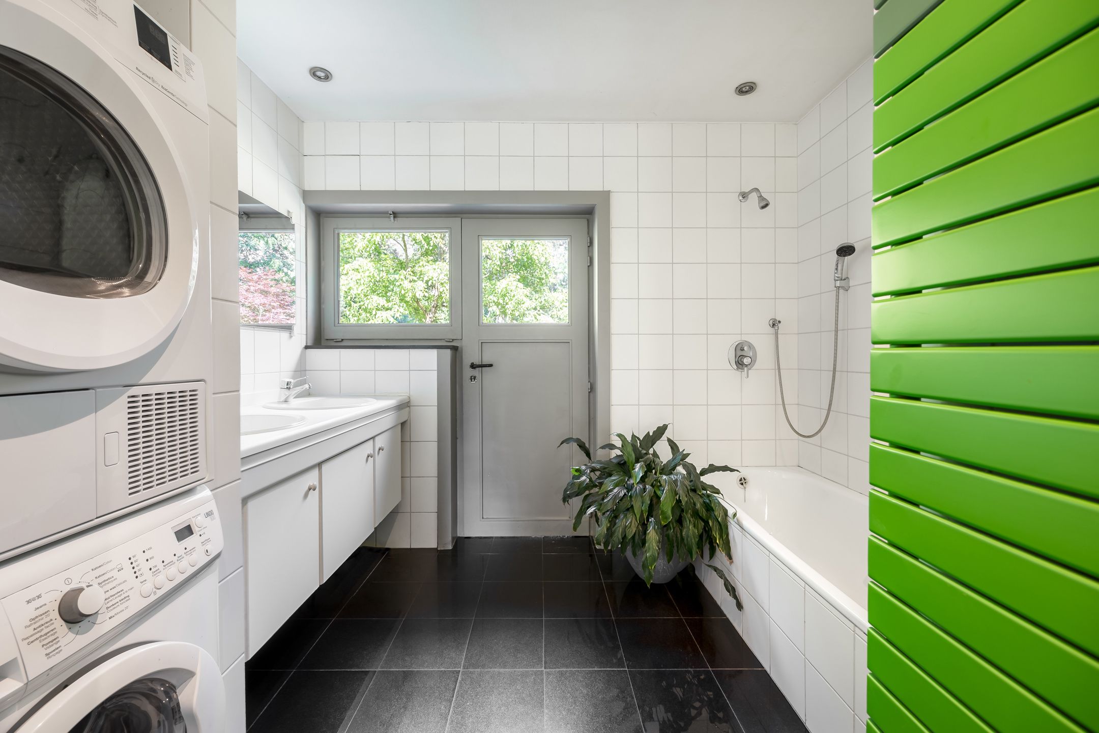 Laagbouwwoning op 2848 m² met Zwemvijver en Prachtige Tuin foto 33