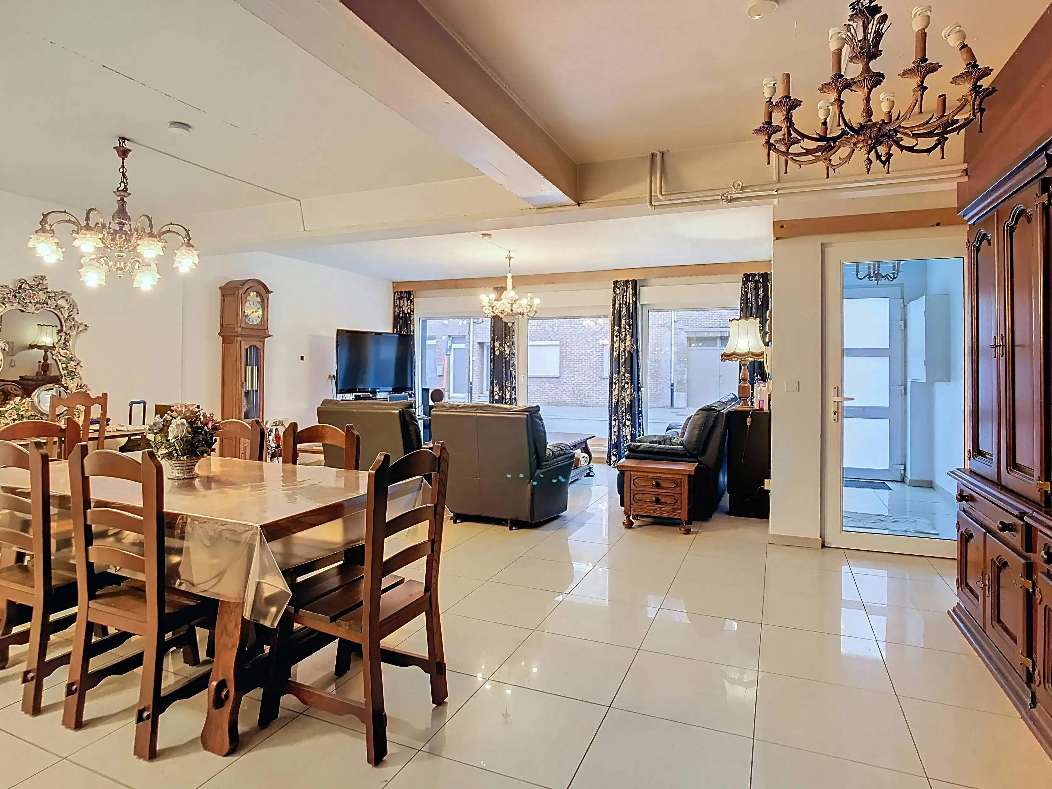 Gelijkvloers appartement met 4 slaapkamers (EPC C-F) foto 2