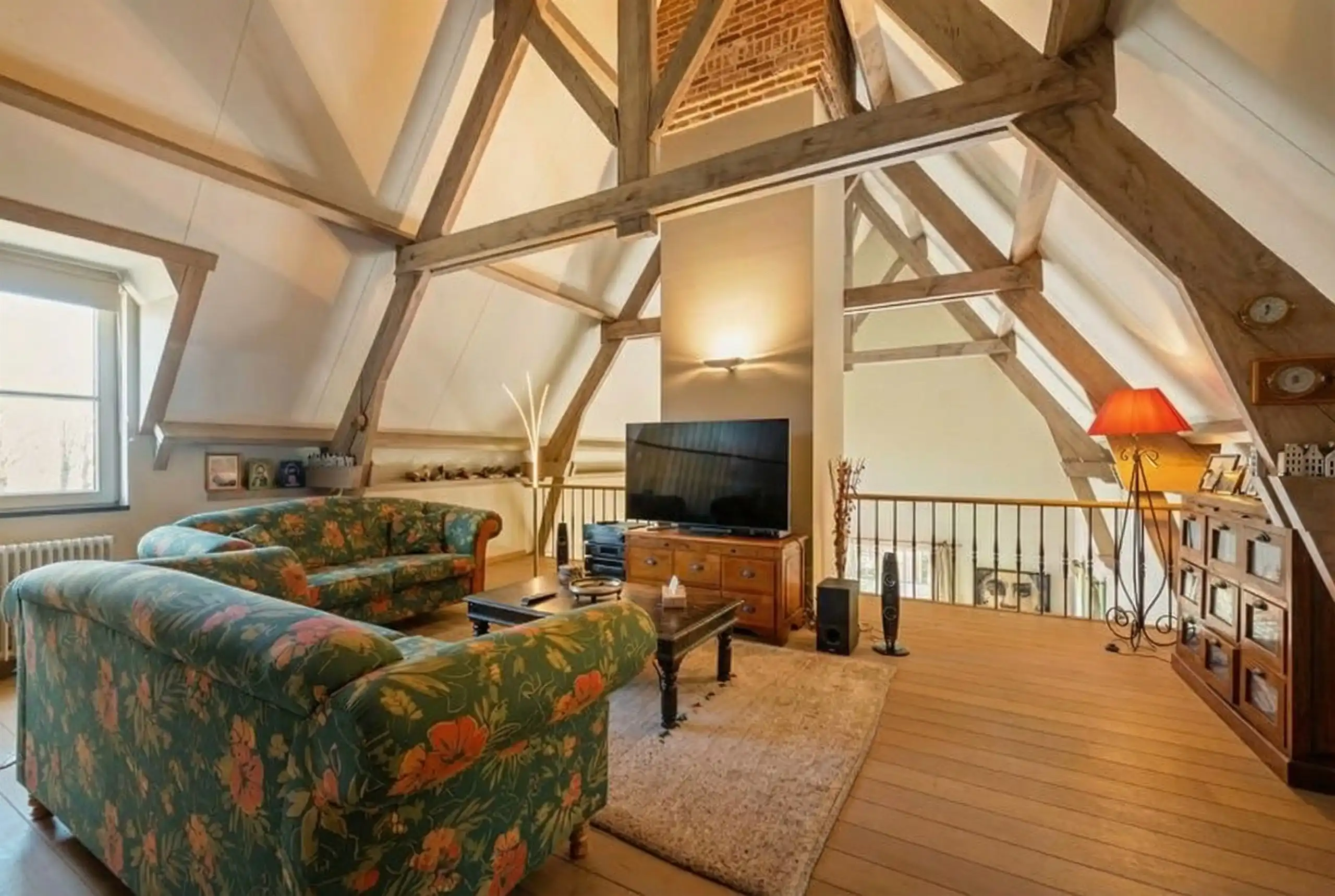 First Sale: VR 27/3 (16.00-20.00) & ZA 28/3 (9.00 - 17.00) foto 19