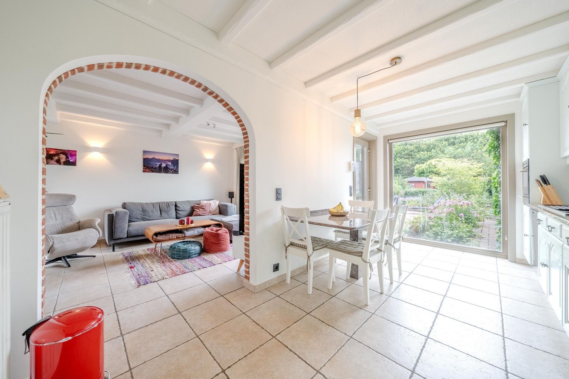 Een karaktervolle, halfopen gezinswoning te Melsele foto 8