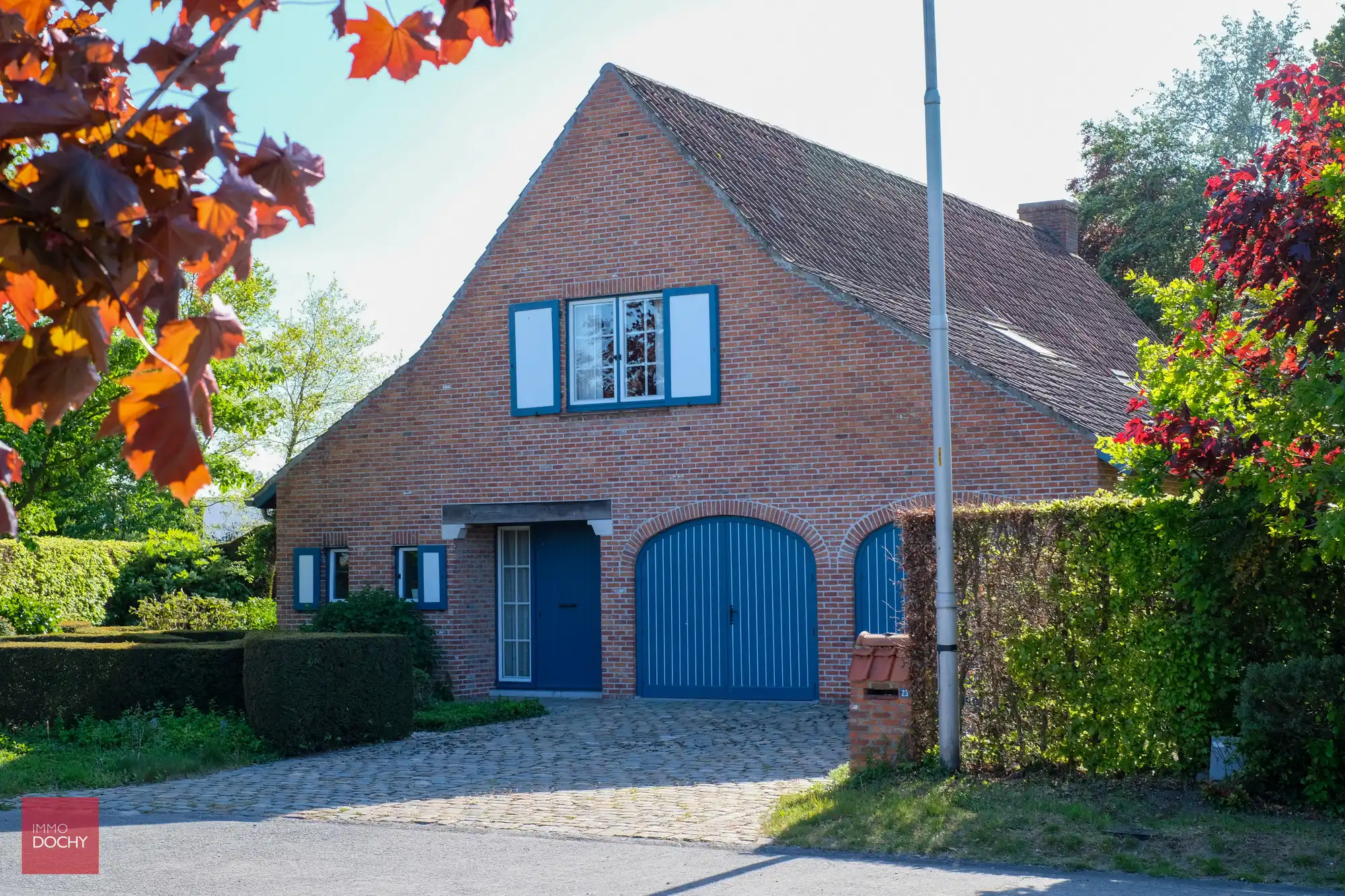 Zeer rustig en residentieel gelegen verzorgde villa foto 4
