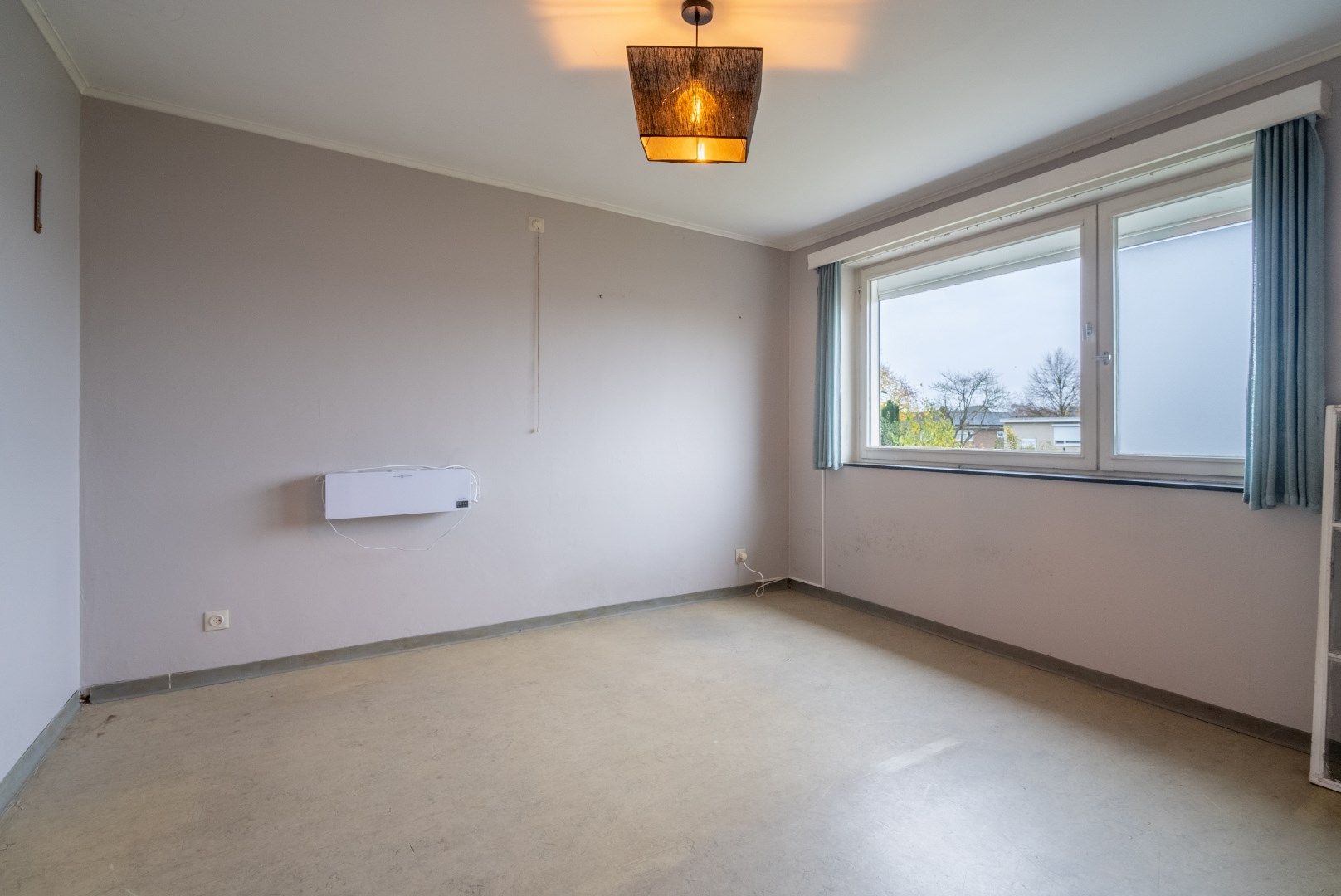 KLOEKE WONING MET TUIN EN GARAGE foto 9