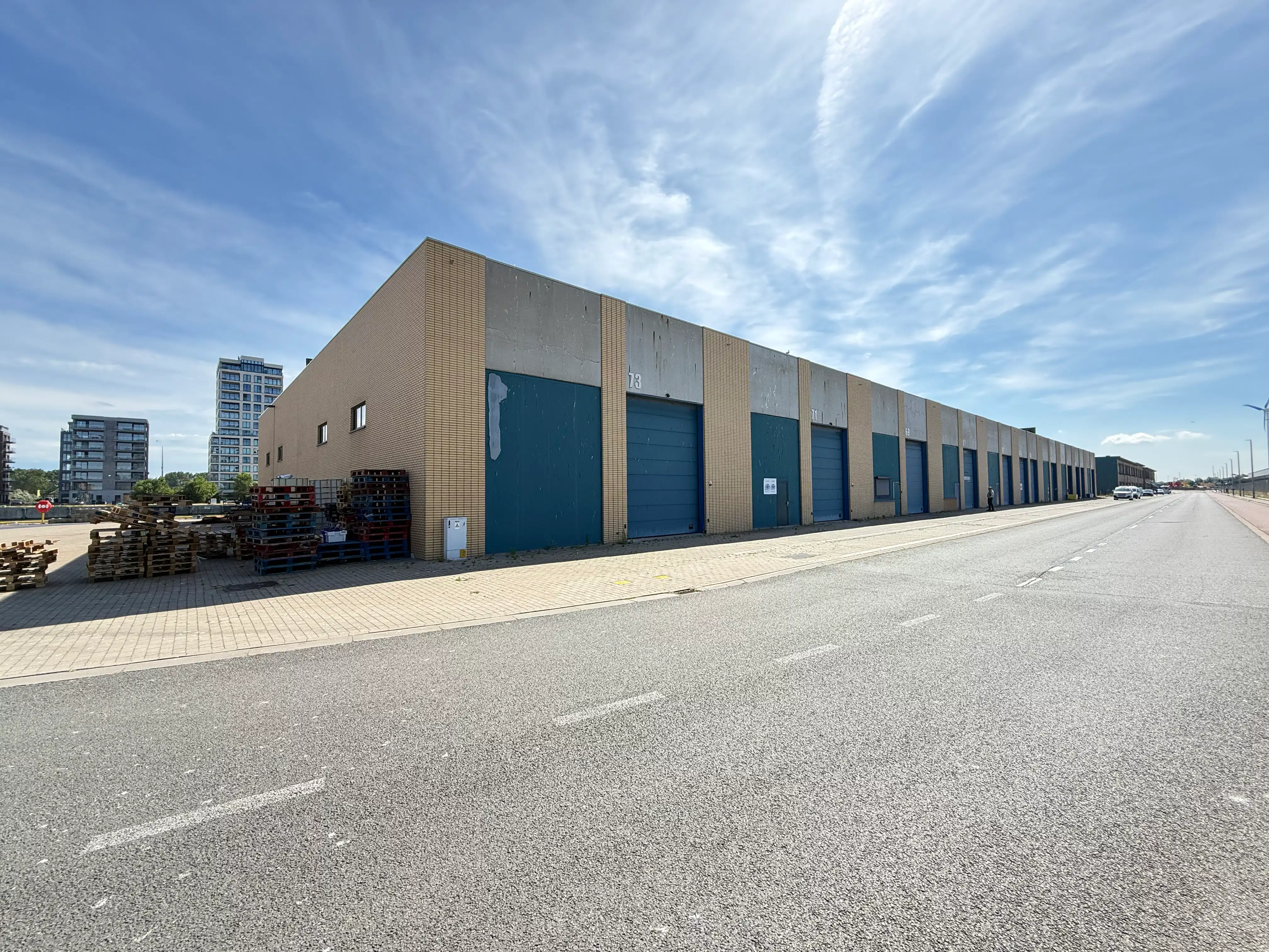 Opslagplaats 454m² - met elektrische poorten in dynamische havenomgeving foto 3