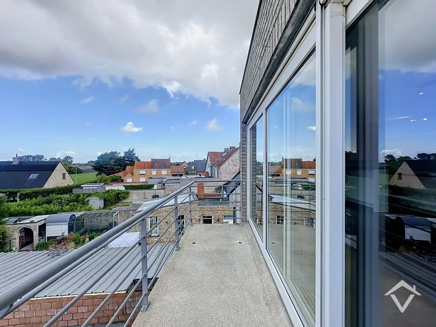 Geïnstalleerd en lichtrijk appartement met twee slaapkamers te Zevekote, Gistel foto 12