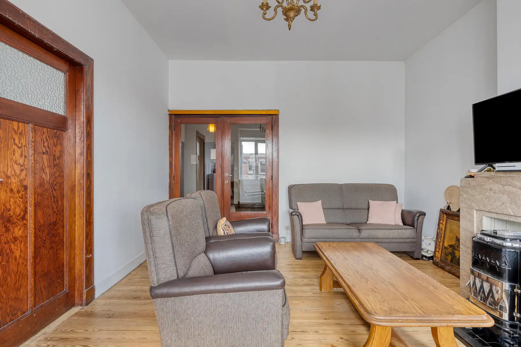 Charmant art-deco appartement (V2) met terras en 2 slpks. foto 3