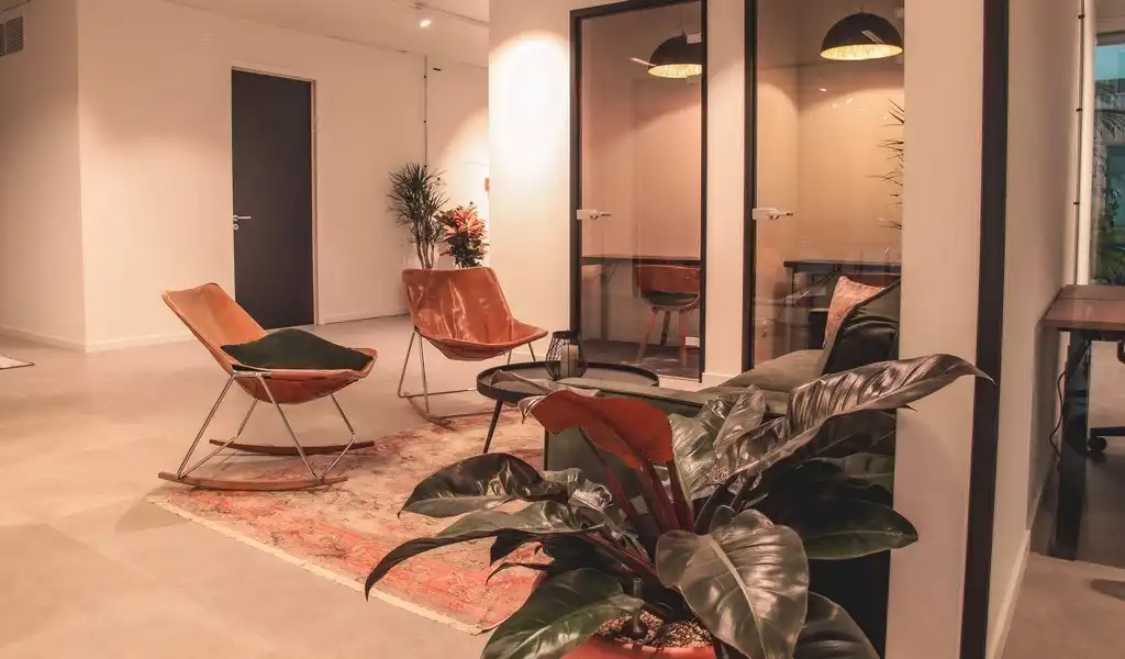 Gemeubelde kantoorruimte in MC-SQUARE Gent foto 8