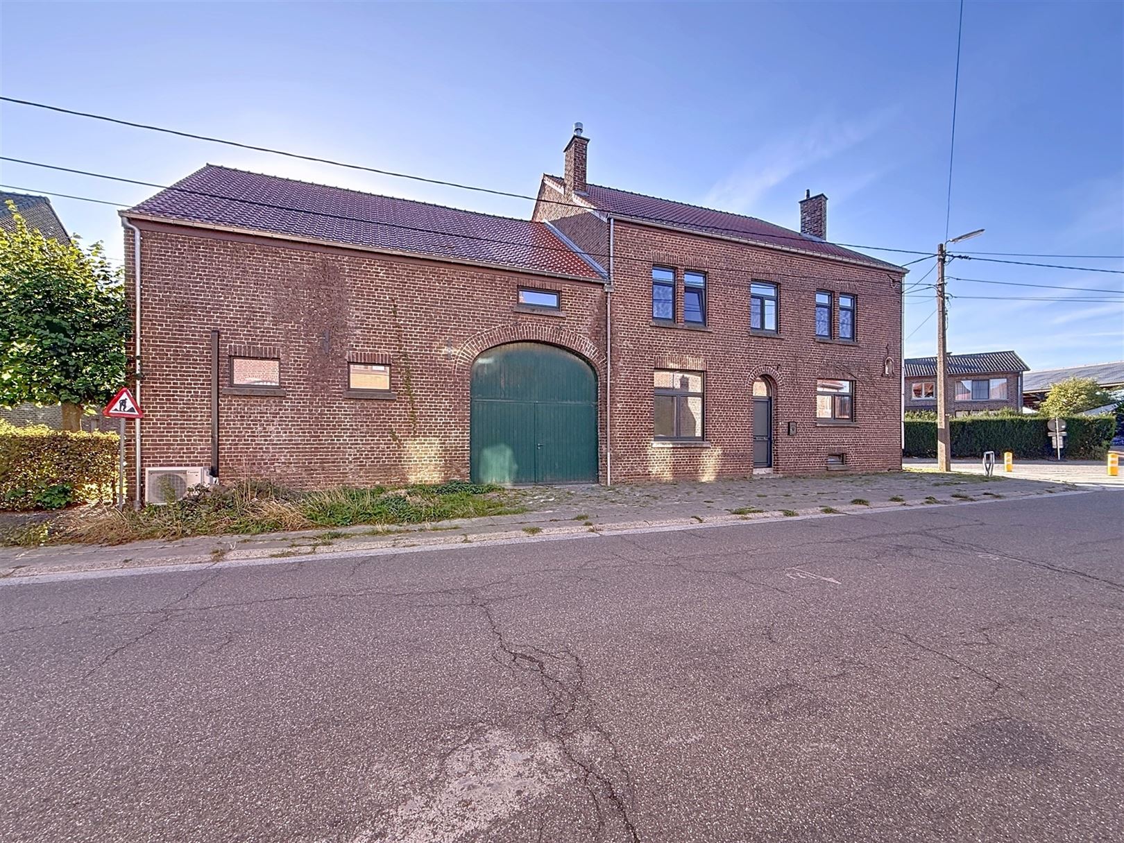 Gerenoveerde ruime woning, tuin, bijgebouw, 5a 45ca foto 32